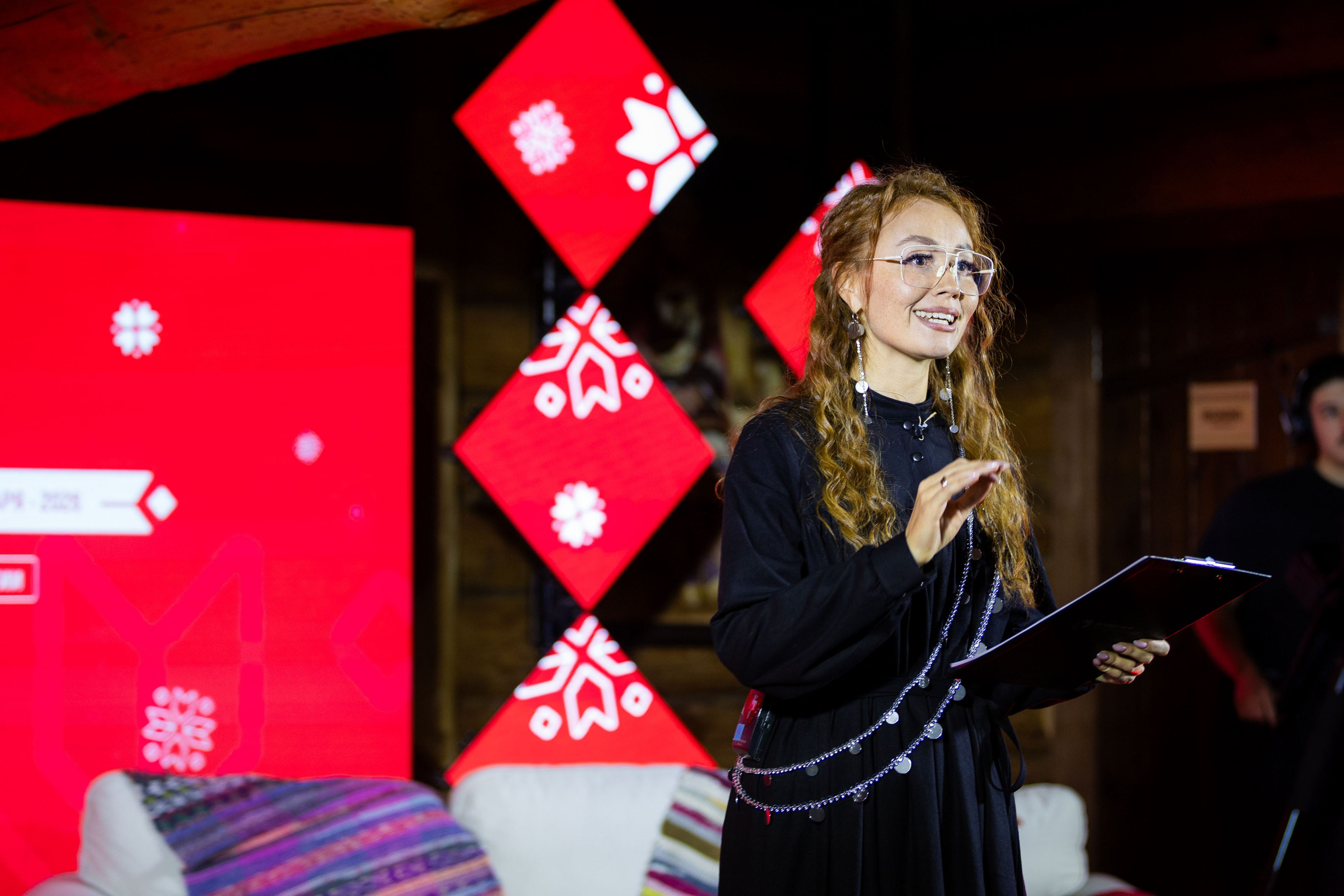 Презентация событийного календаря Удмуртии [24/11/25]. Фотограф Виноградов Константин