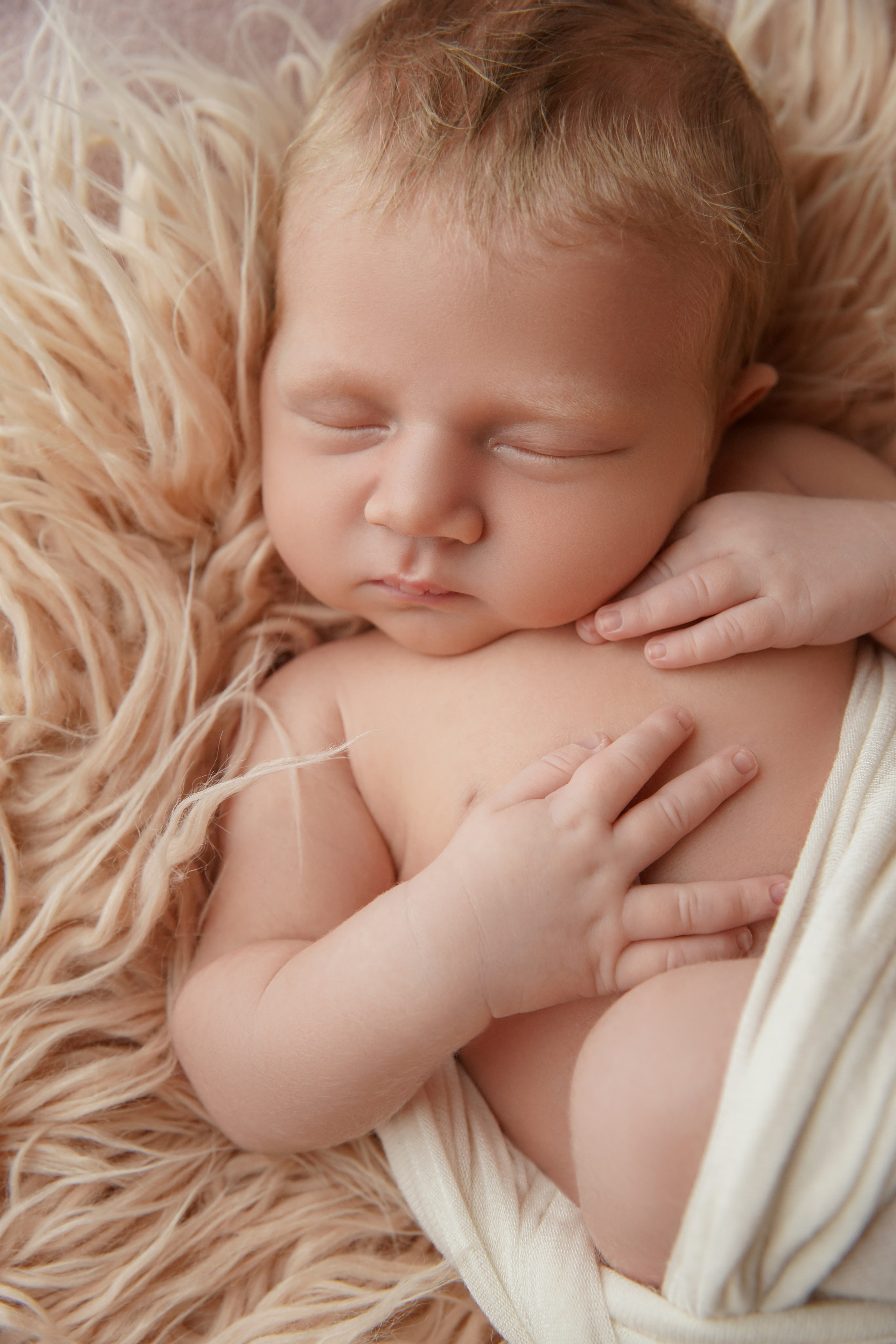 Девочки. Фотограф новорожденных. Семейный и детский фотограф в городе Сургуте