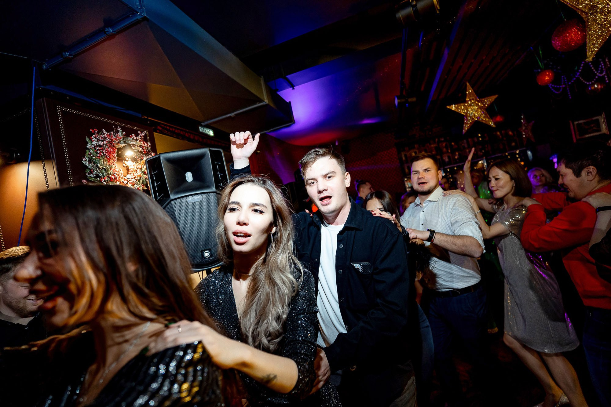 Новый год 2024 в Peoples. Сергей Кошкин. Репортажная и ивент-фотография в Сургуте