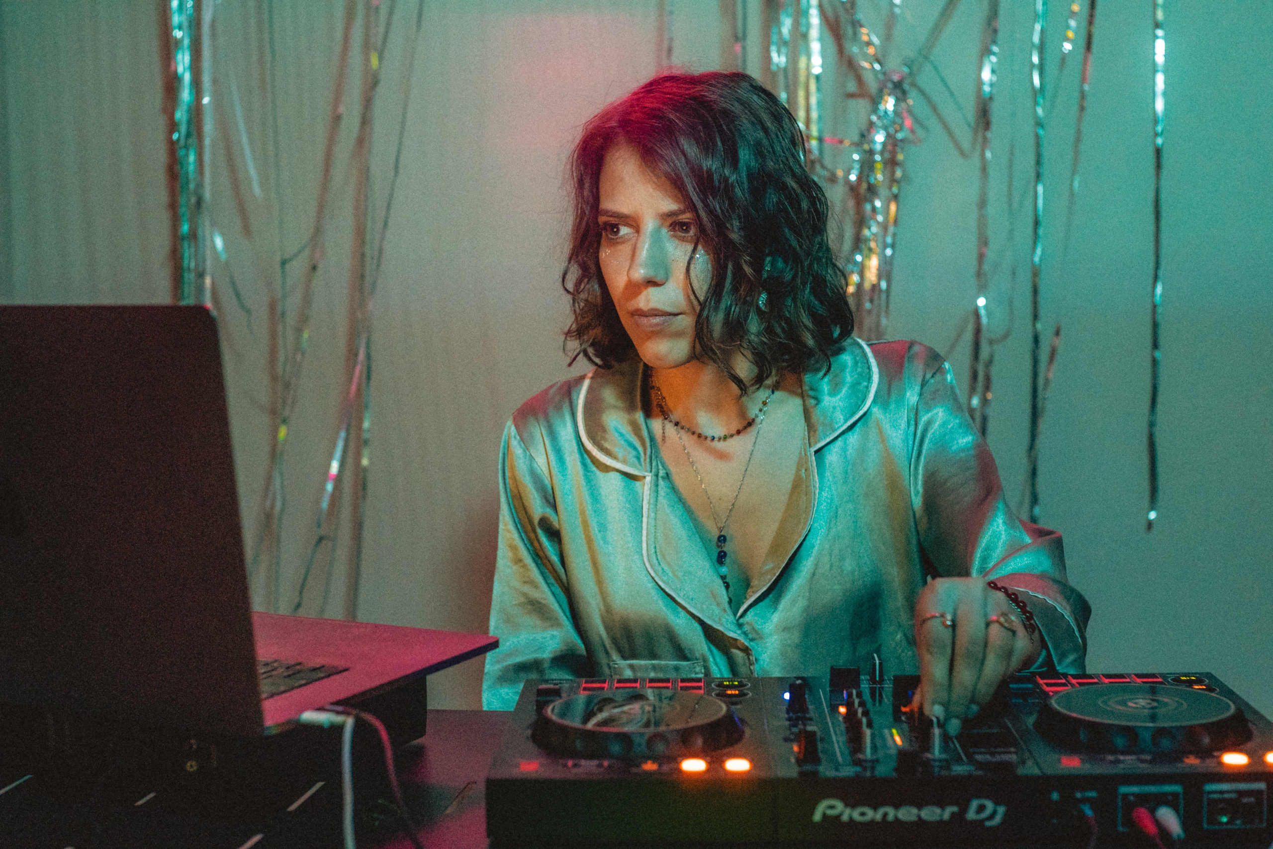 Inchkachka. Pijamas Party. Игорь Гичка. Портрет с любовью