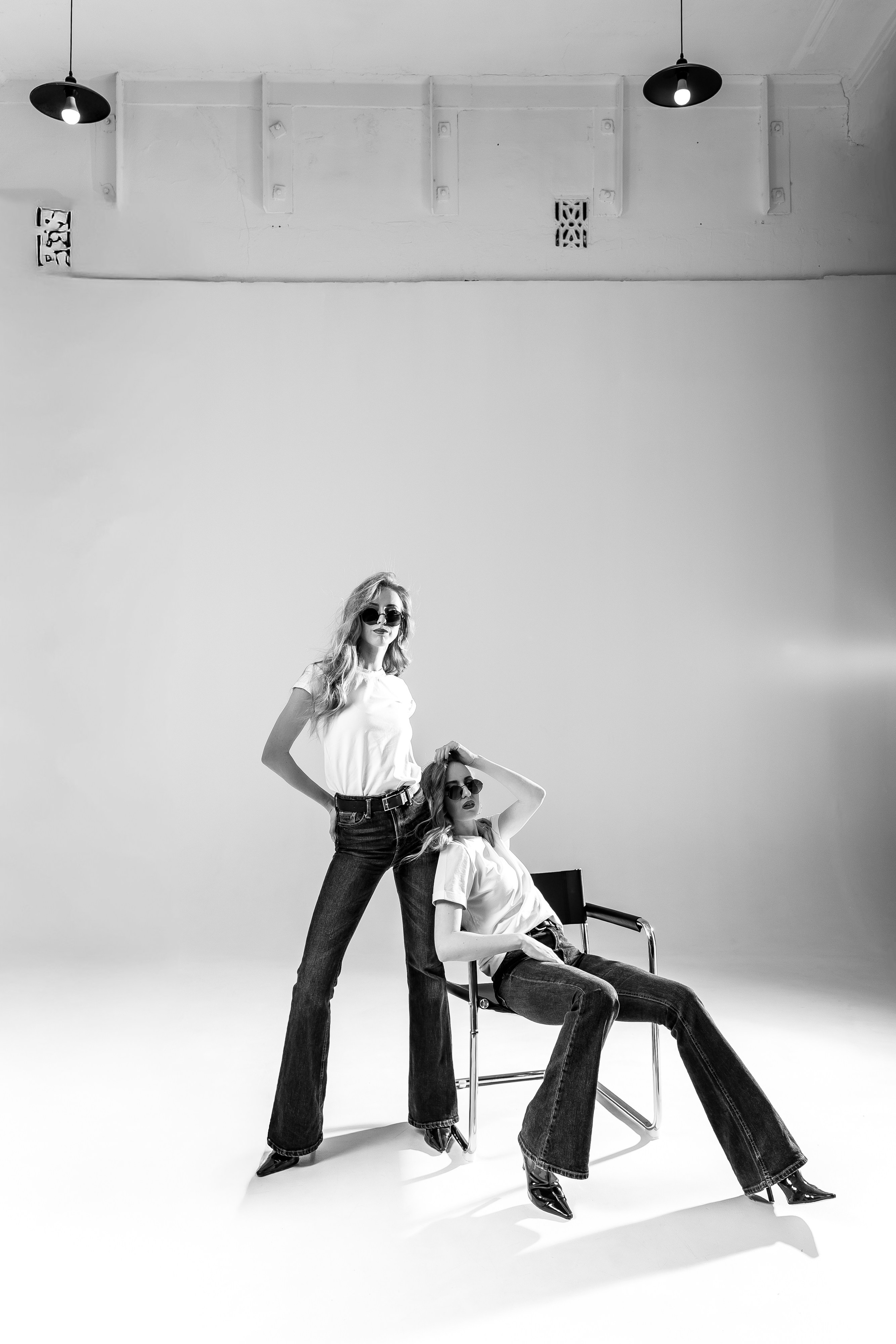 Вика и Настя