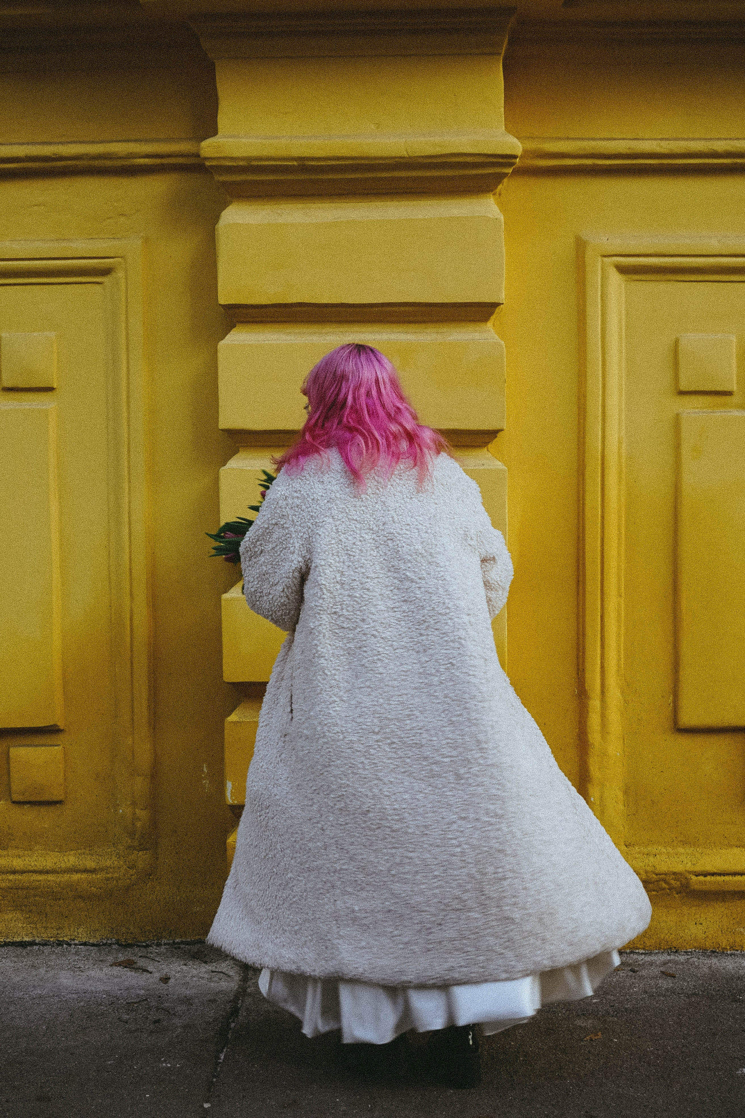 Прогулочная фотосессия с тюльпанами. Профессиональный фотограф, Санкт-Петербург — Виктория Богомолова