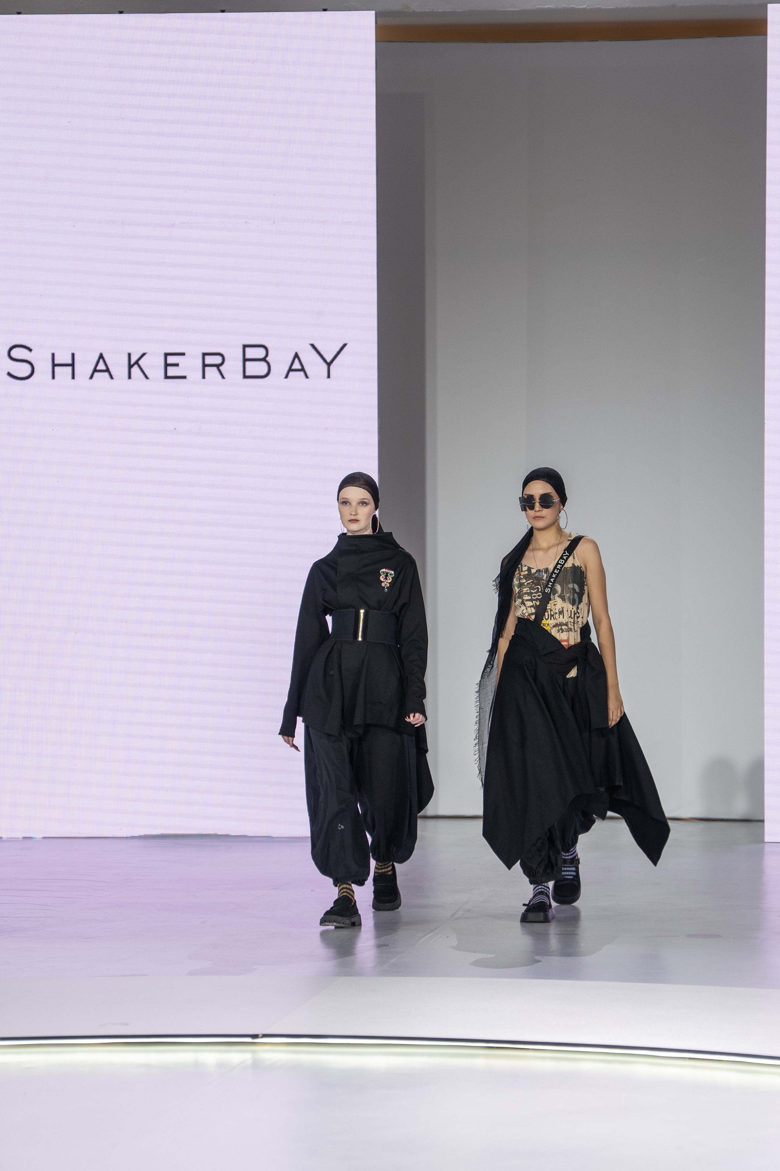 Дезайнер Shakerbay. Сайт Алматинского НЮ АРТ, будуар и фэшн фотографа Дениса Карпенко