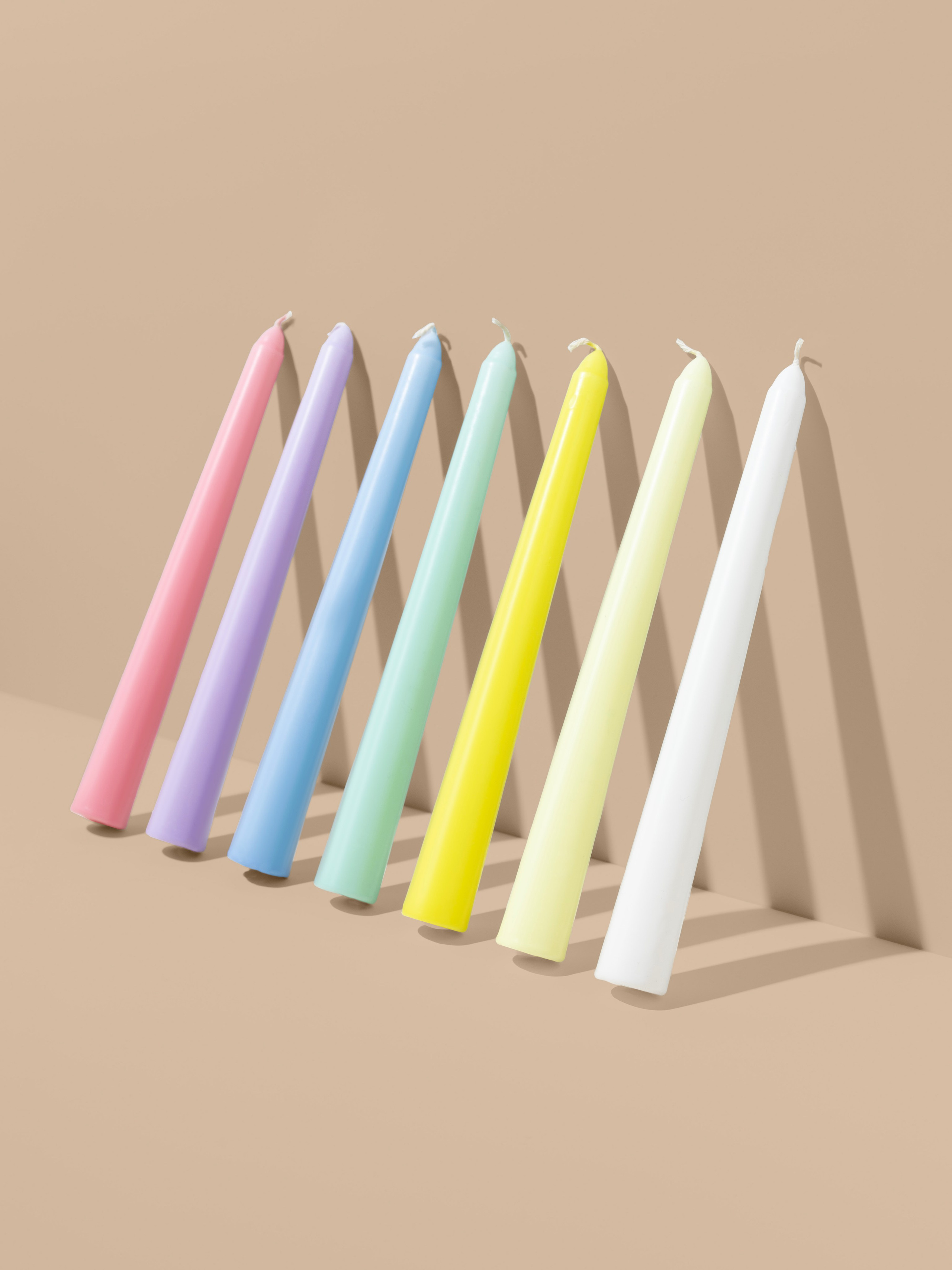 Свечи формовые из парафина. Предметный фотограф Северова Екатерина | Профессиональная предметная съёмка фото и видео в Санкт-Петербурге