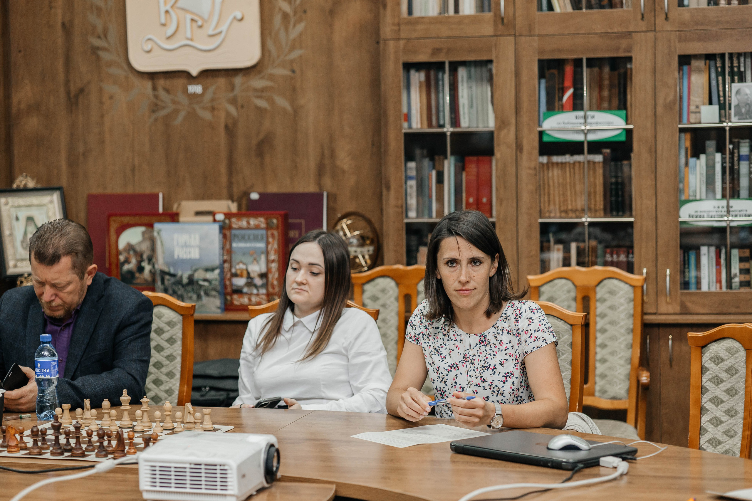 Награждение шахматной федерации