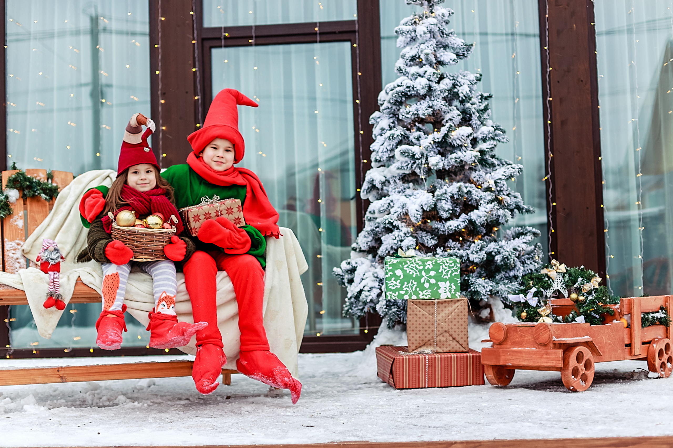 Фотосессия с оленем. 2 гномика. Иванова Ирина Свадебный и семейный фотограф г. Уфа