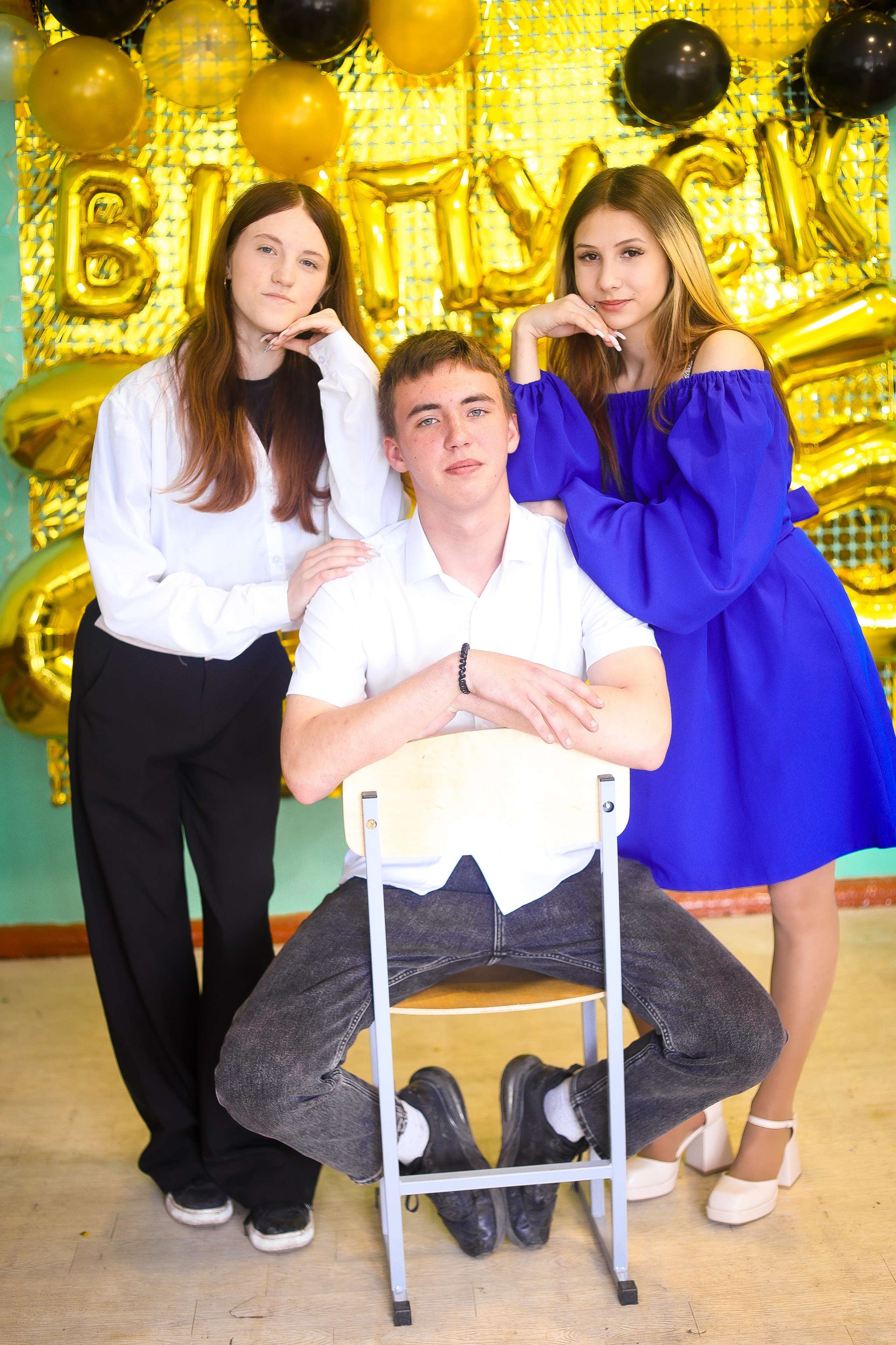 9-11 классы СЪЁМКИ ВЫПУСКНЫХ И ПОСЛЕДНИХ ЗВОНКОВ. Выпускные альбомы для школ и Детских садов в Барнауле /Выпускные/Свадебные/Детские/Семейные и др. виды съёмок /Фотограф Вера Валейко