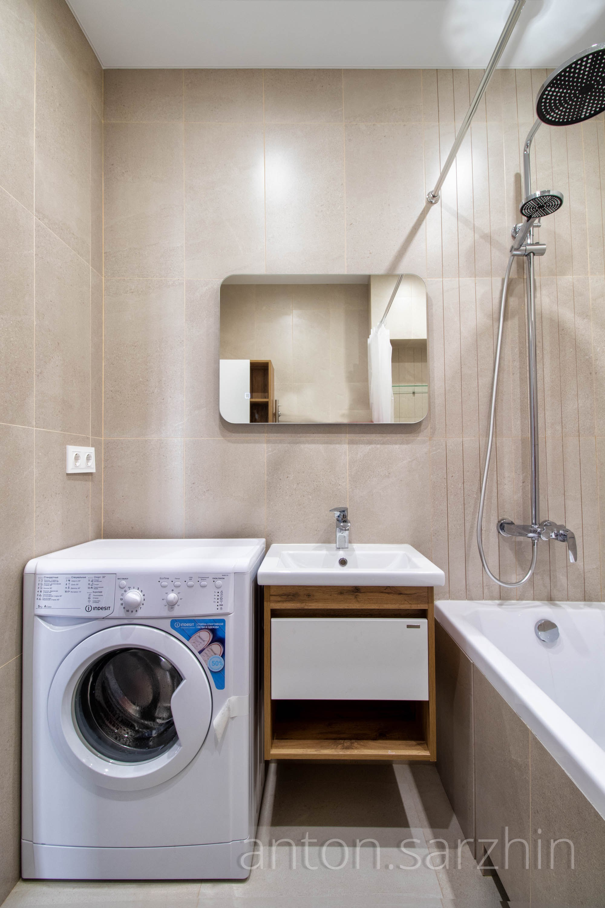 Интерьерная съемка совмещенного санузла