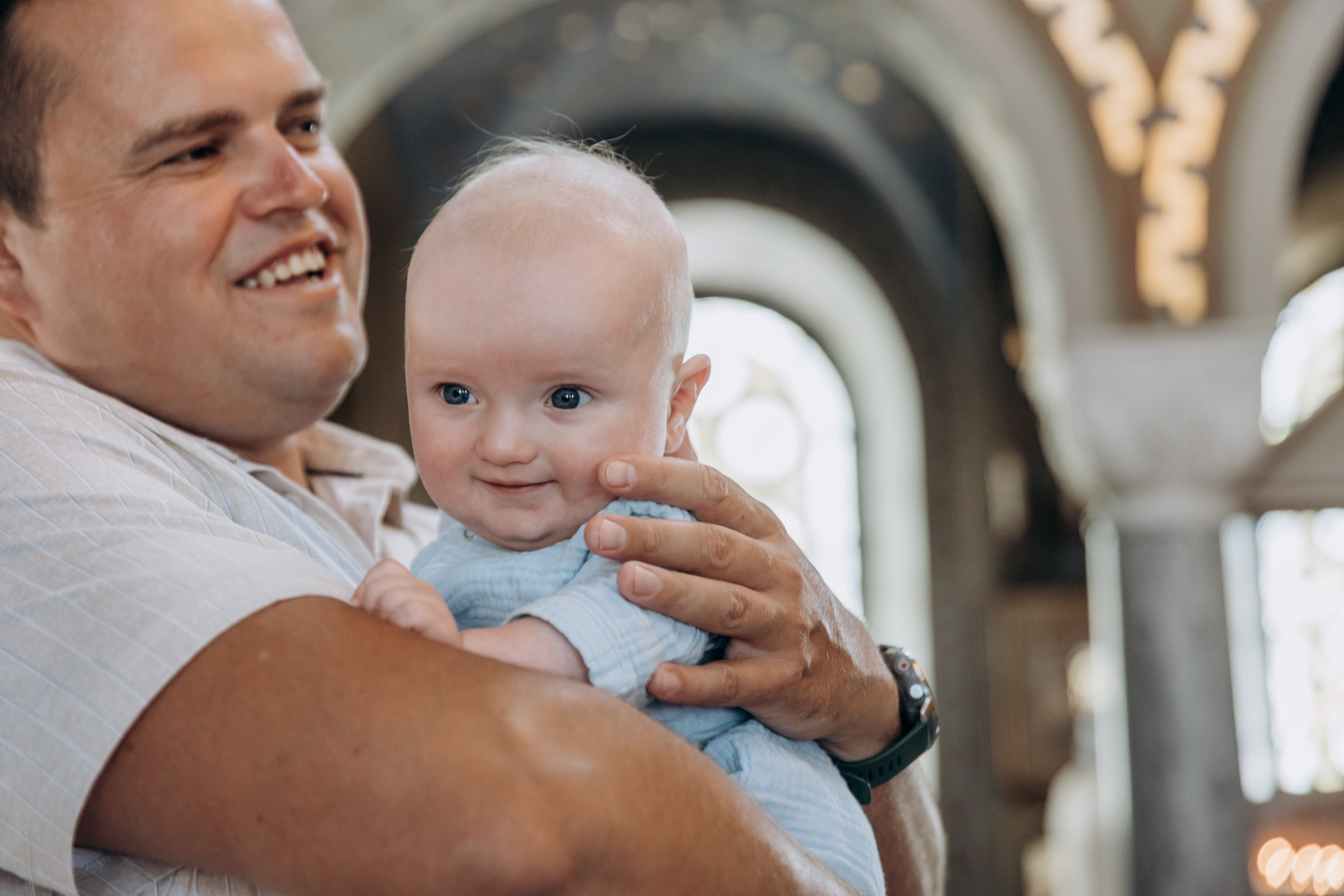 Крестины Мирона. Форосская церковь. Фотограф в Крыму — Федор зайцев. Свадебная, семейная и портретная съёмка. Фотографии для контента, для бизнеса. Корпоративная съёмка