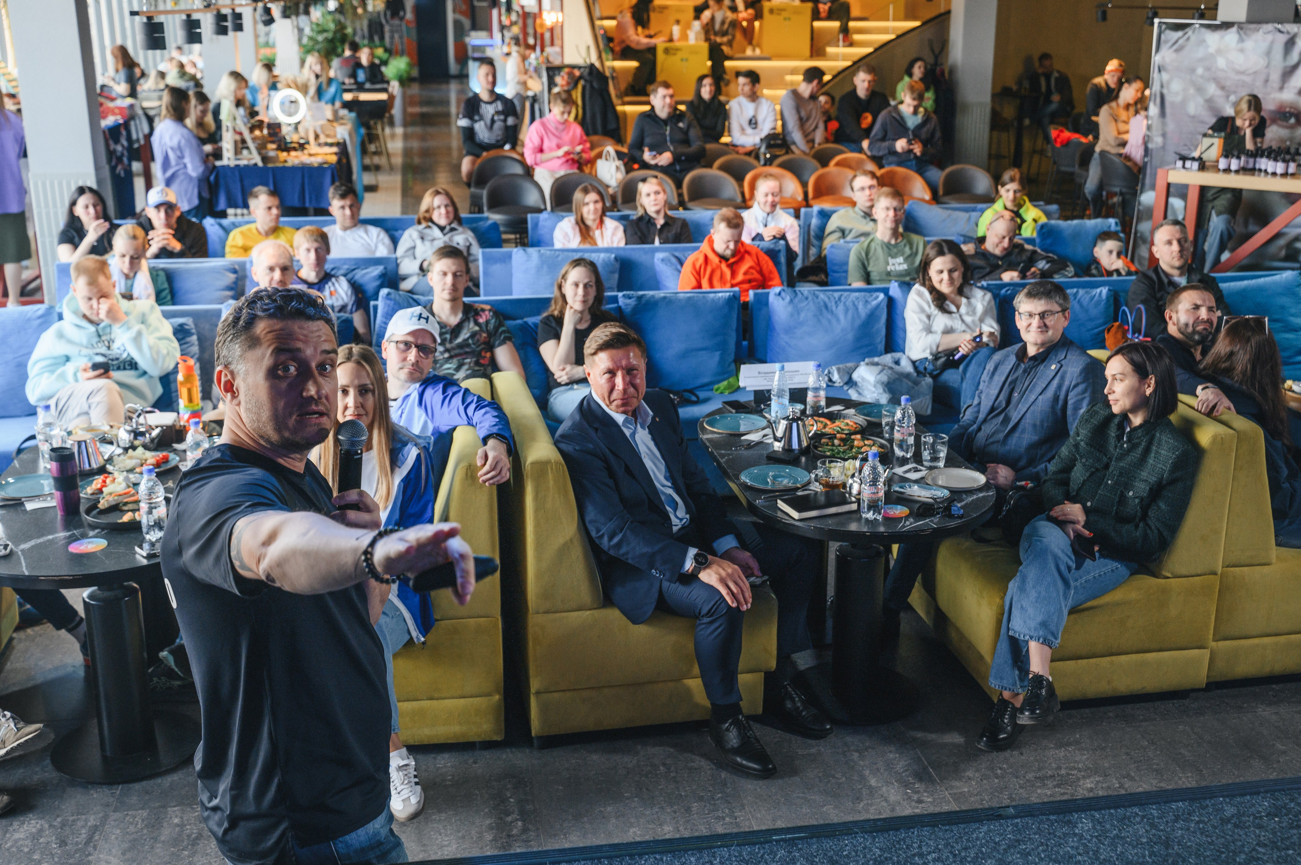 Спортивный завтрак с Владимиром Волошиным 12.04.2025. Фотограф в Самаре