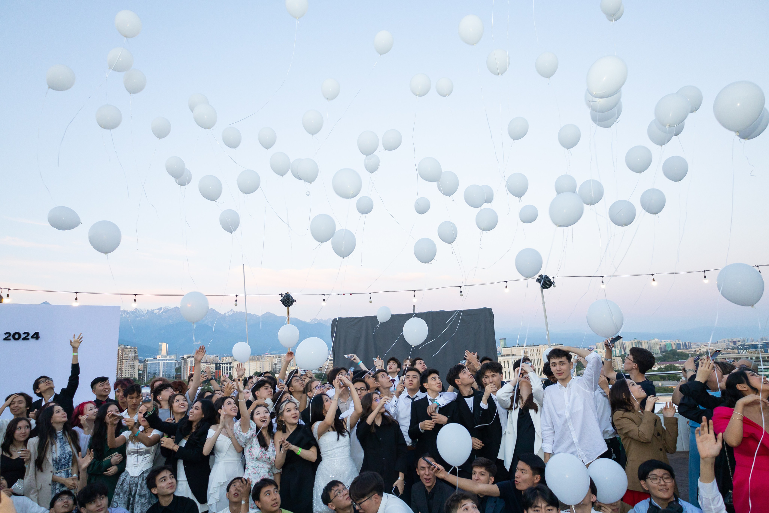 Выпускной вечер | Встреча рассвета. Фото и видеосъемка в Алматы