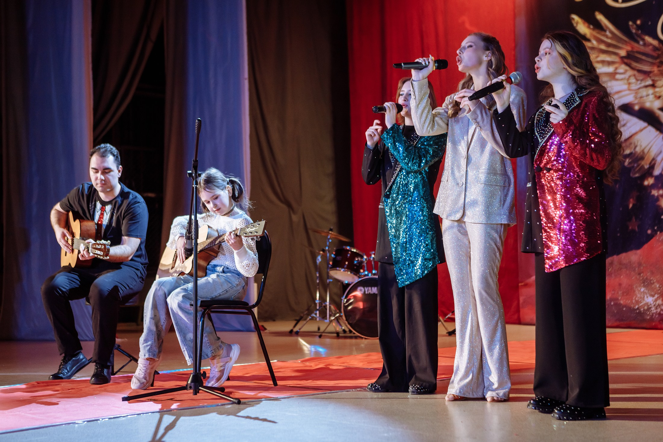 Музыкальная премия «Взлет». Фотографы в городе Волгограде — Людмила Агеева и Алексей Околелов