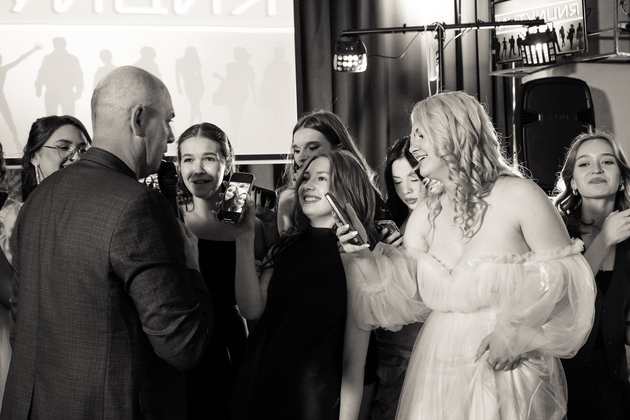 Выпускной вечер, гимназия № 40, 9 класс. Семейный и портретный фотограф в Екатеринбурге Анна Лобанова