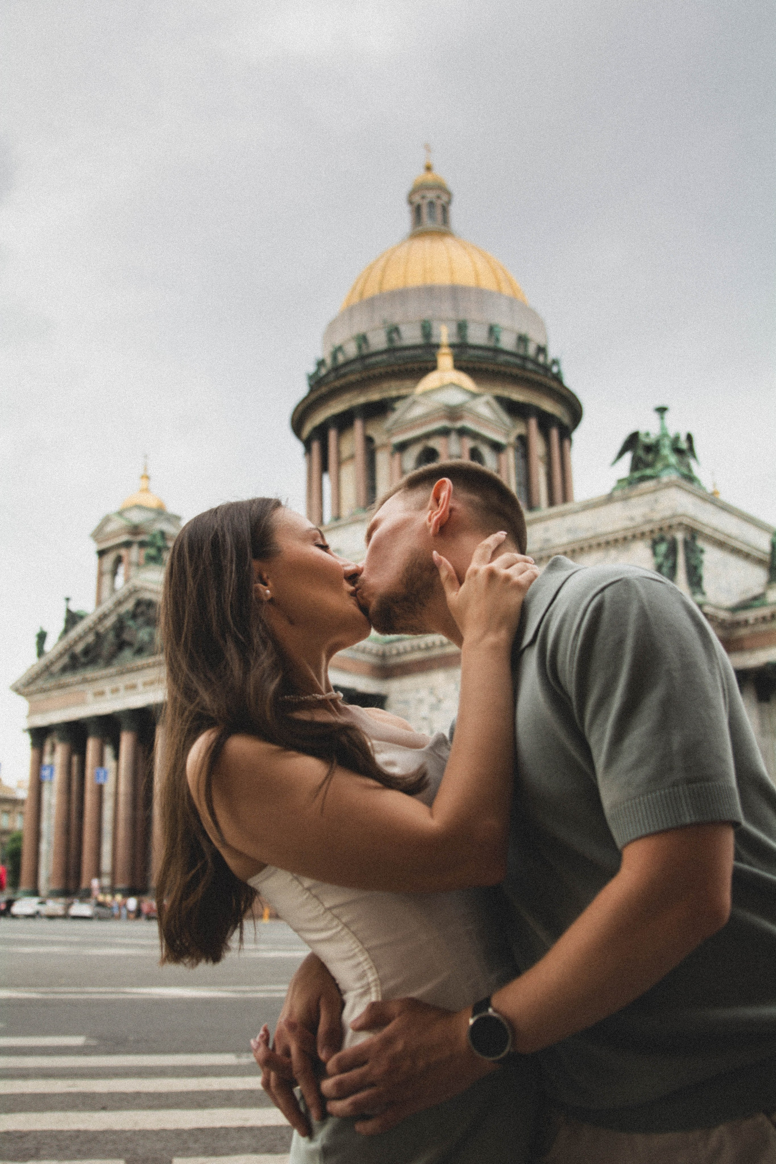 Love Story на Исаакиевской площади. Портретный фотограф в Санкт-Петербурге Наталья Родионова