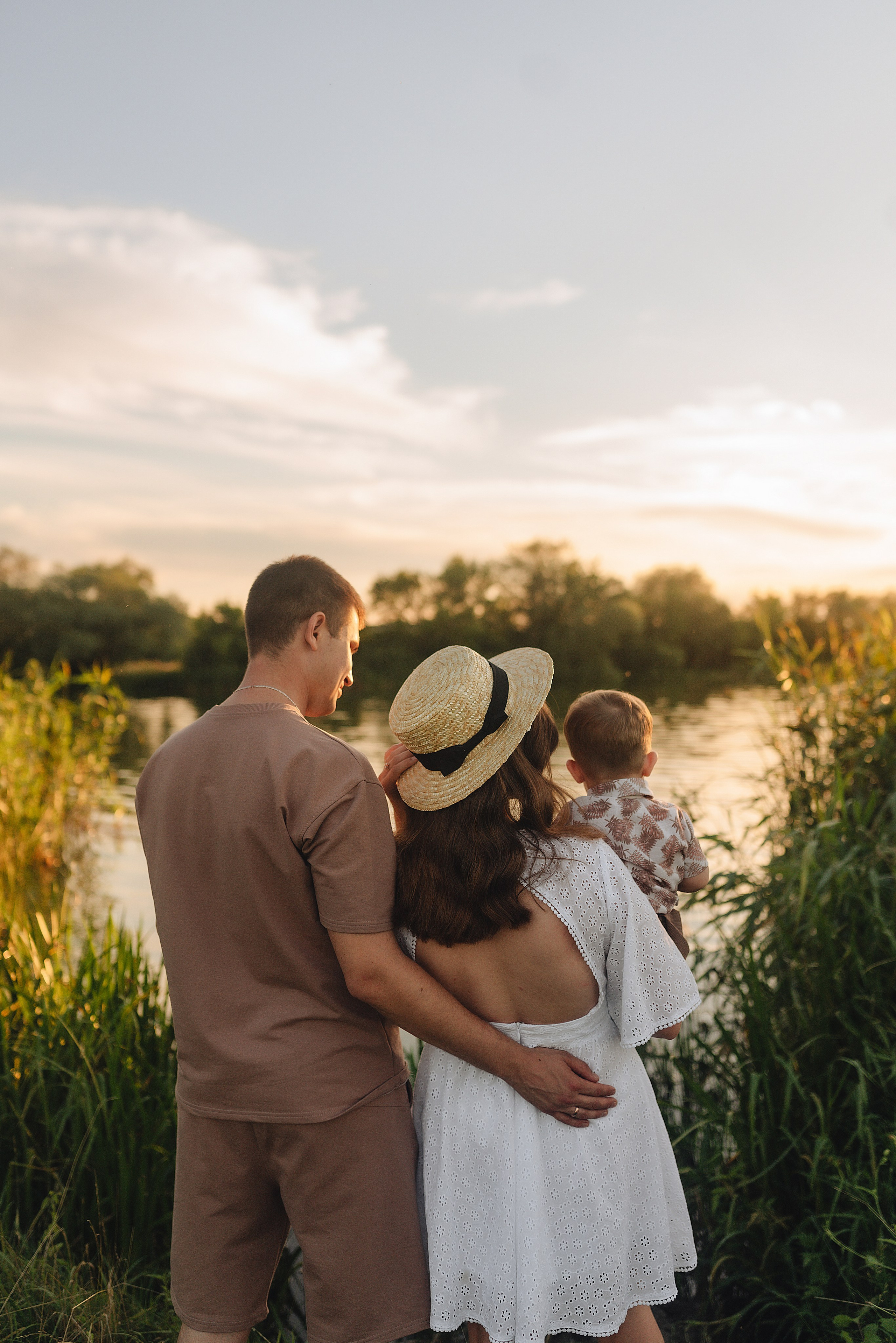 Светлана, Сергей и Женя | Семейная съемка на закате. Фотограф Карина Шмулёва. Воронеж и область