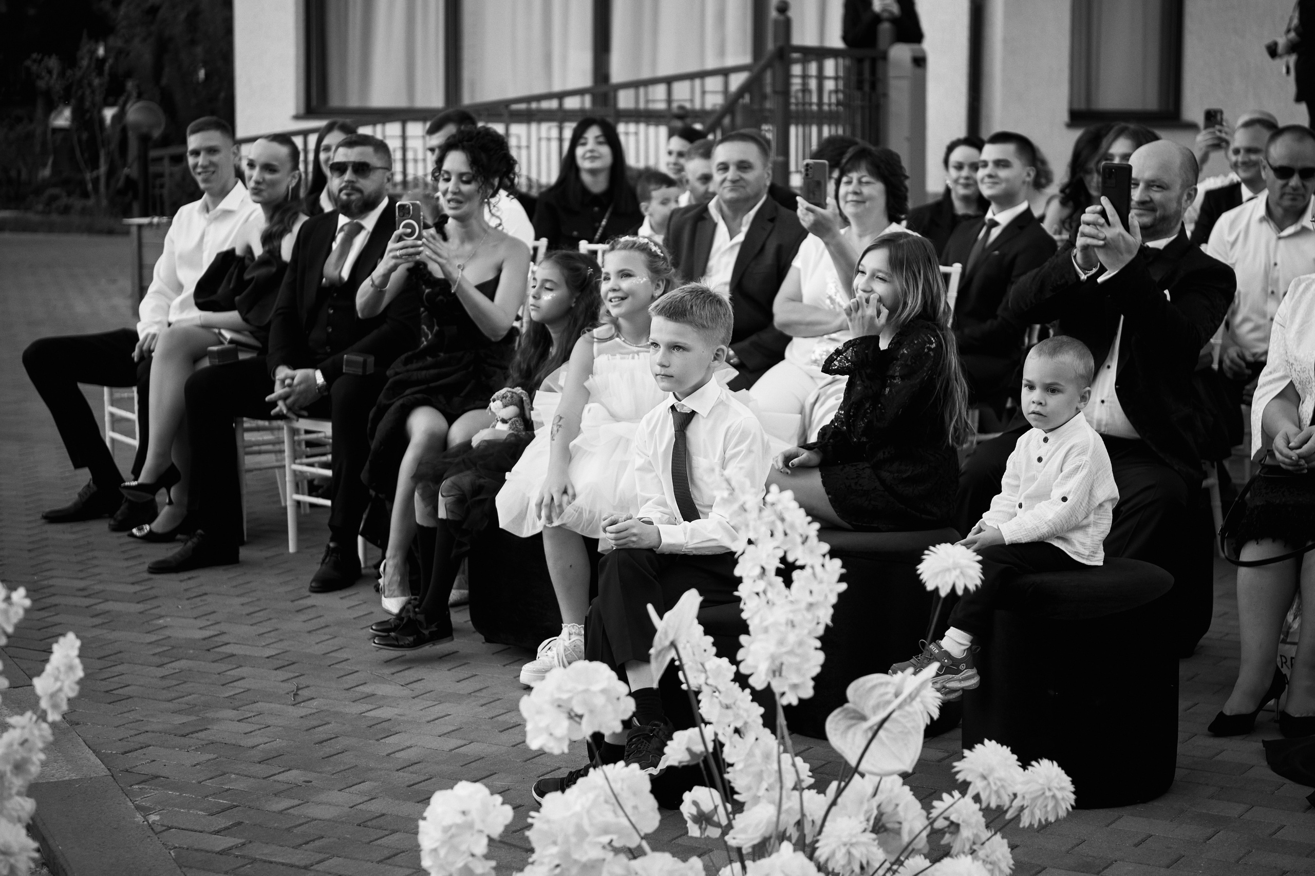 Свадьба с искусственным интеллектом в Усадьбе фамилии от ТВИНС СТУДИО лучших фотографов Краснодара. ТВИНС СТУДИО — лучшие свадебные фотографы и видеографы в Краснодаре