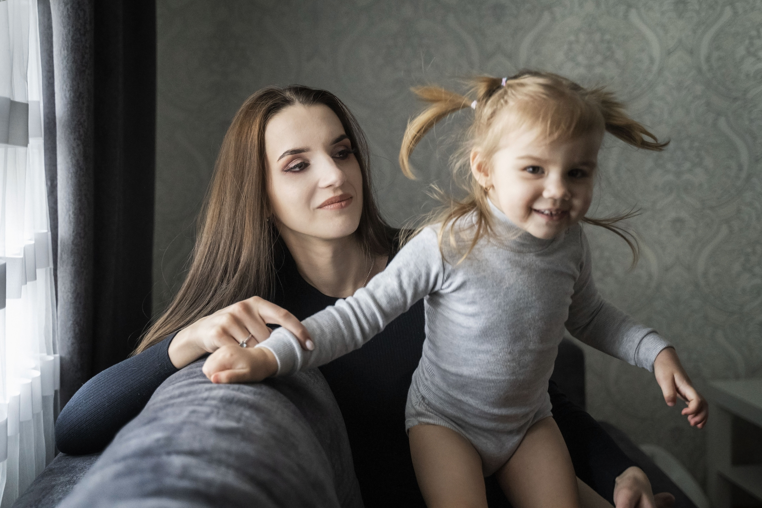 Юлия (домашняя фотосессия). Фотограф Вера Зверуго в Орле