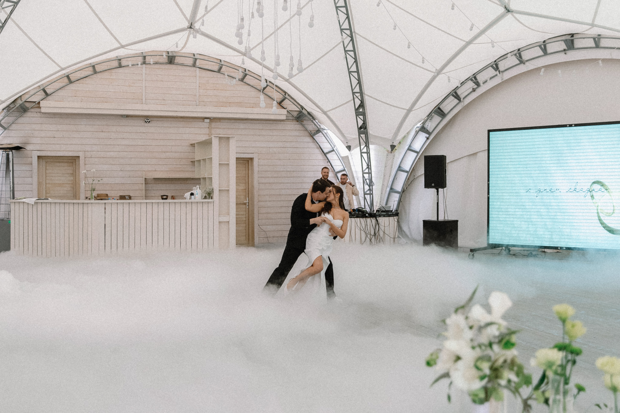 Карина + Дима: банкет. Николь — ваш любимый фотограф в Санкт-Петербурге