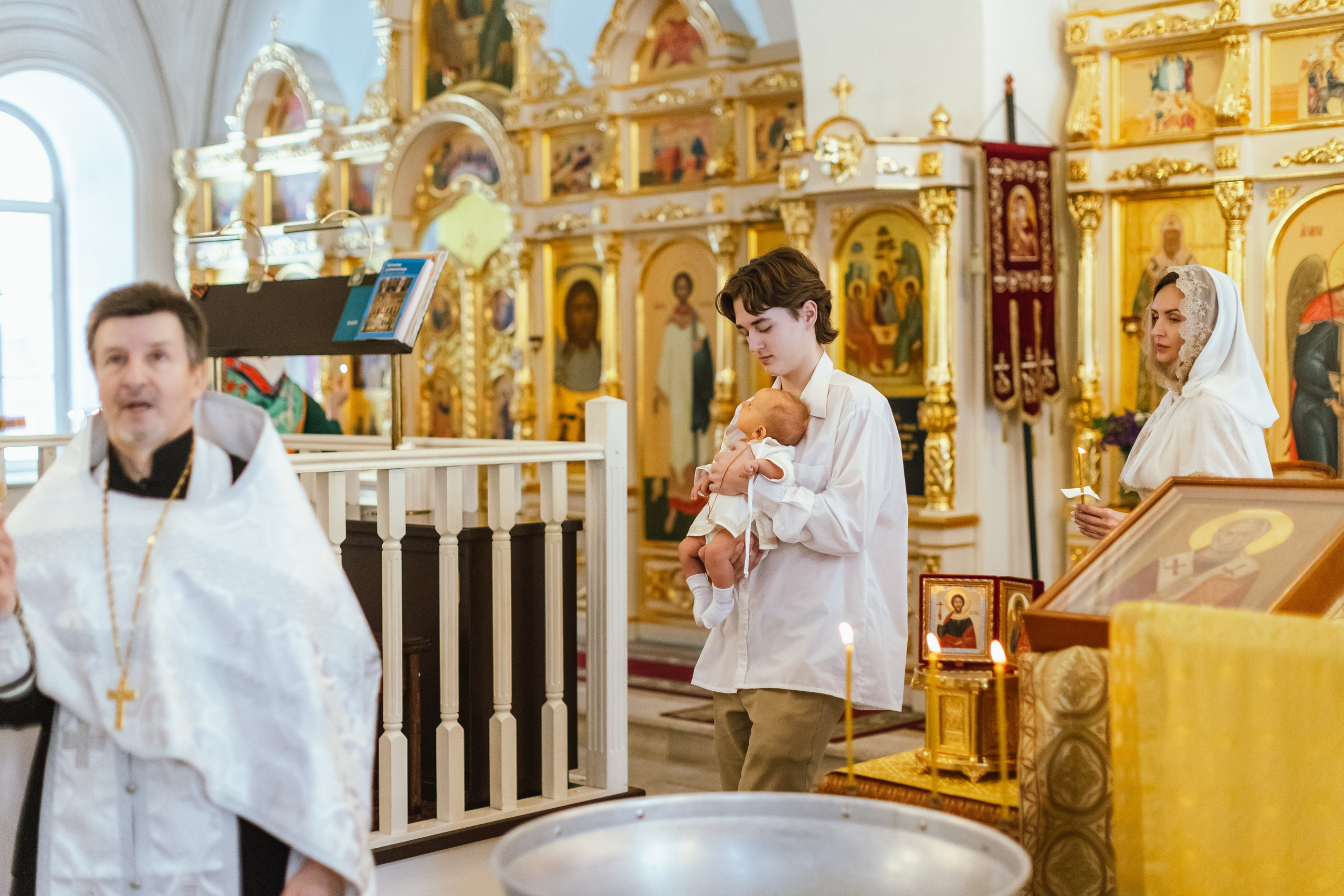 Фотосъемка крещения. Фото и видео Москва, Московский. Свадебный фотограф, видеограф, фотосессии, видеосъемка