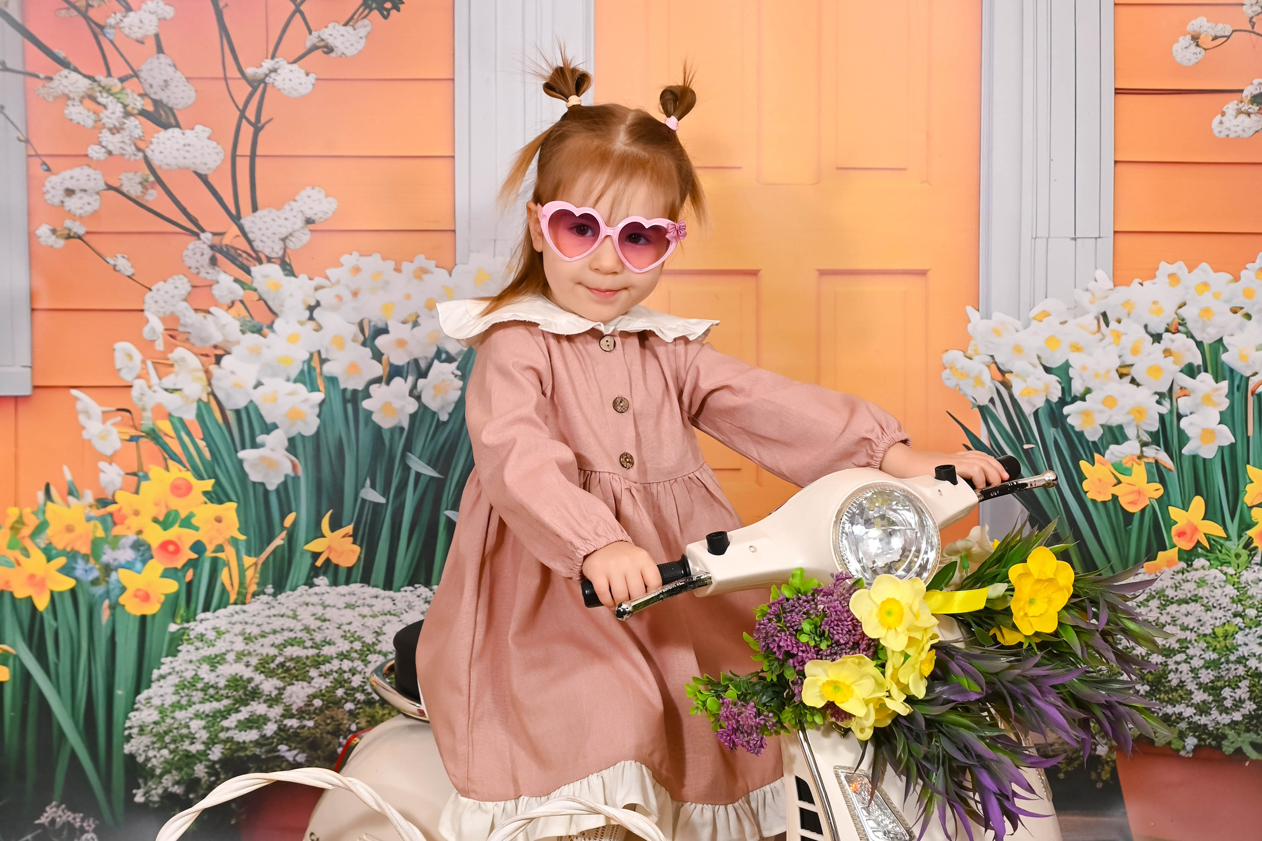 Весеннее настроение. Выпускные альбомы для детских садов Санкт-Петербург