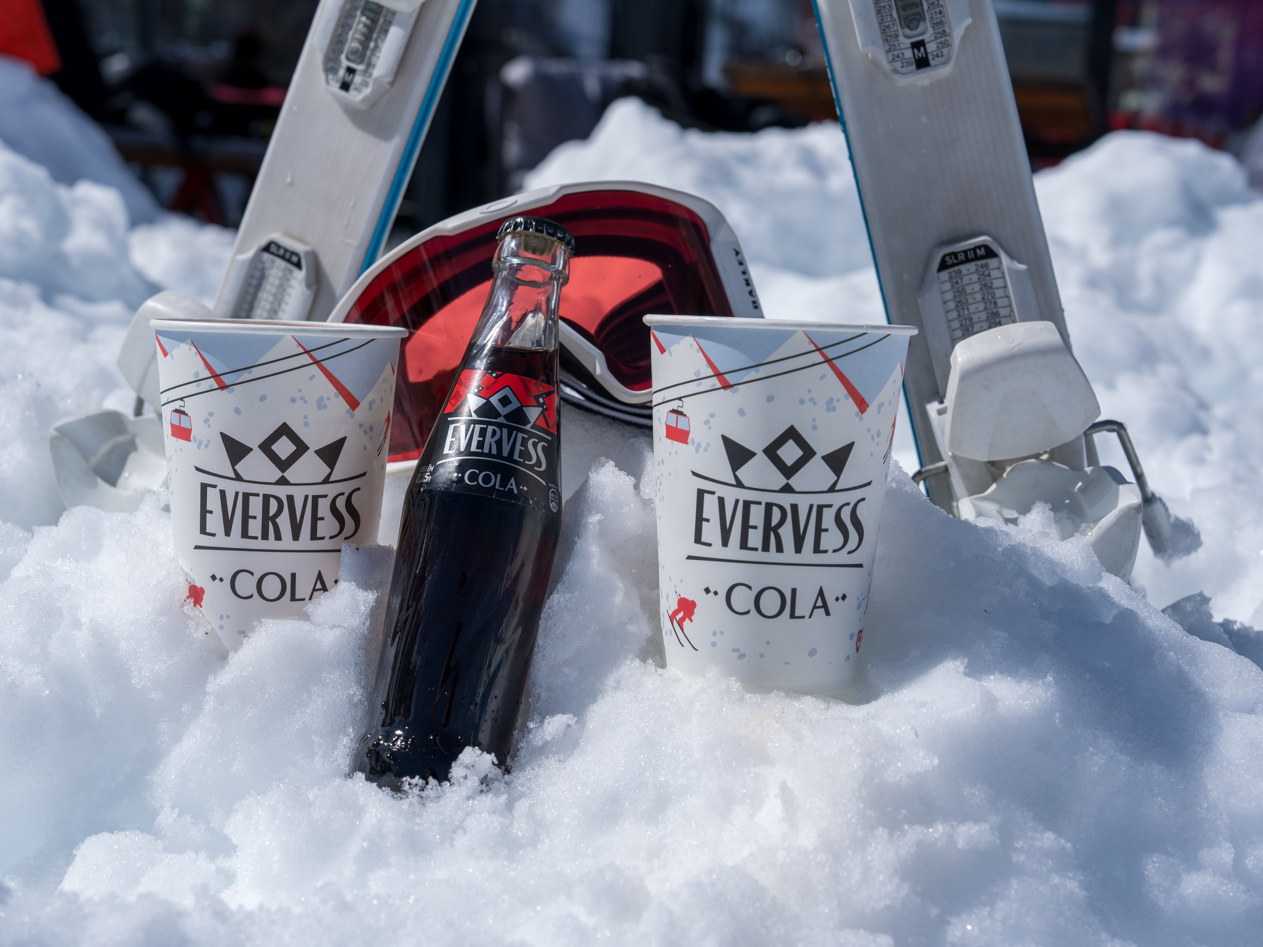 Компания «EVERVESS»: отчет с точек продаж на курортах Красной Поляны. Репортажный фотограф в Красной Поляне и Сочи Павлюченко Екатерина