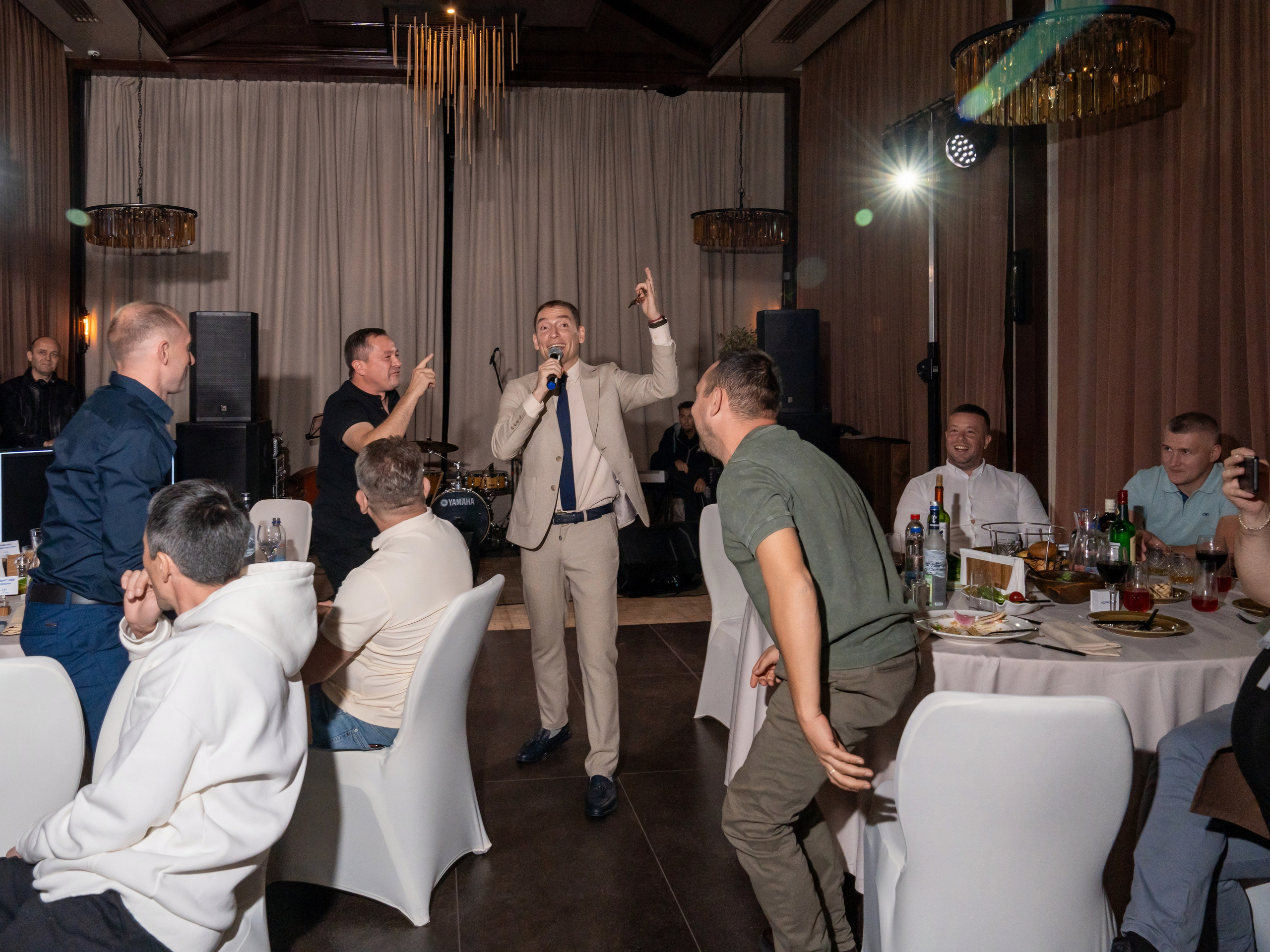 Гала-ужин для компании «Agregatka». Репортажный фотограф в Красной Поляне и Сочи Павлюченко Екатерина