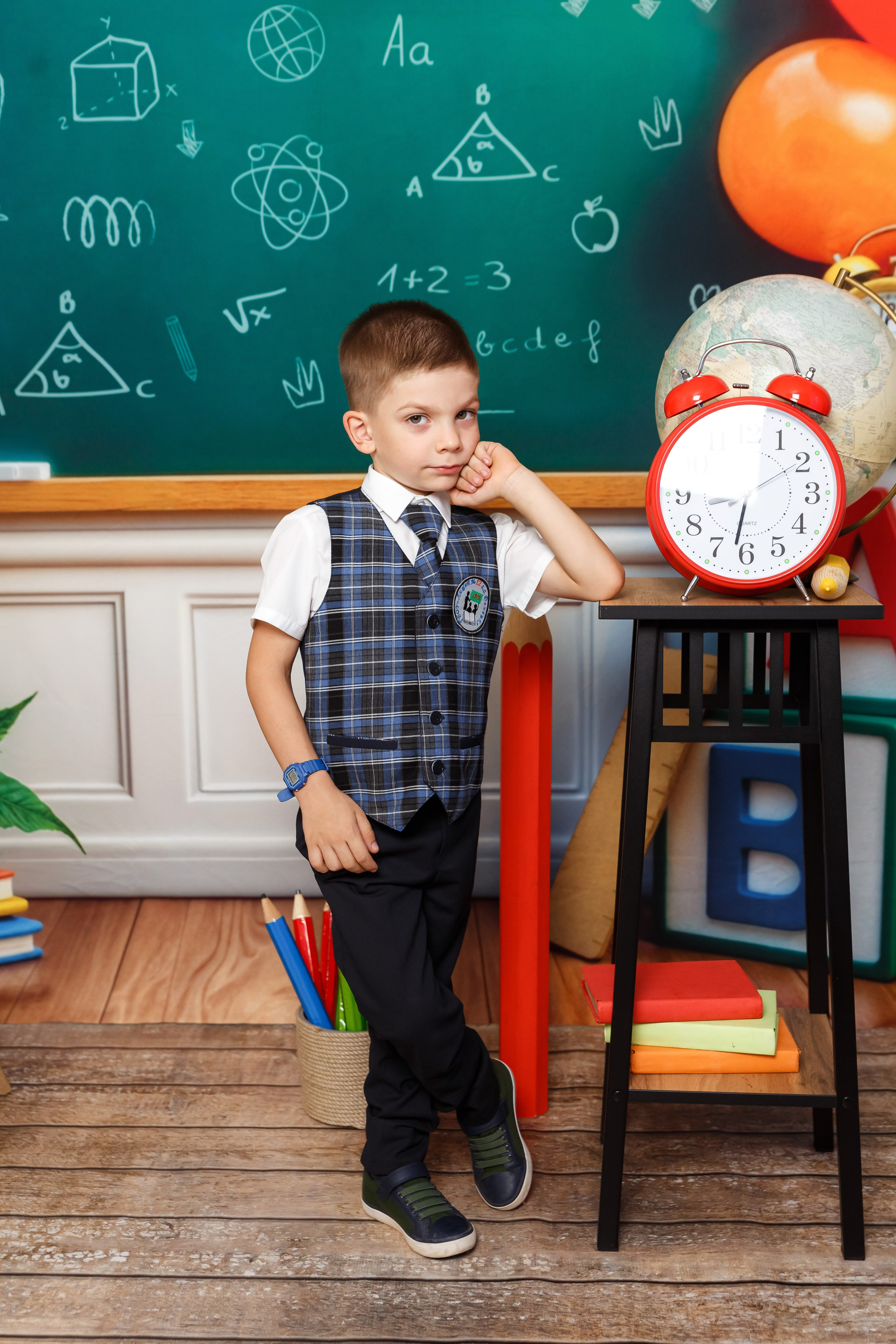 «Карандаши». Выпускные альбомы в Донецке и ДНР. Фотограф Донецк и ДНР