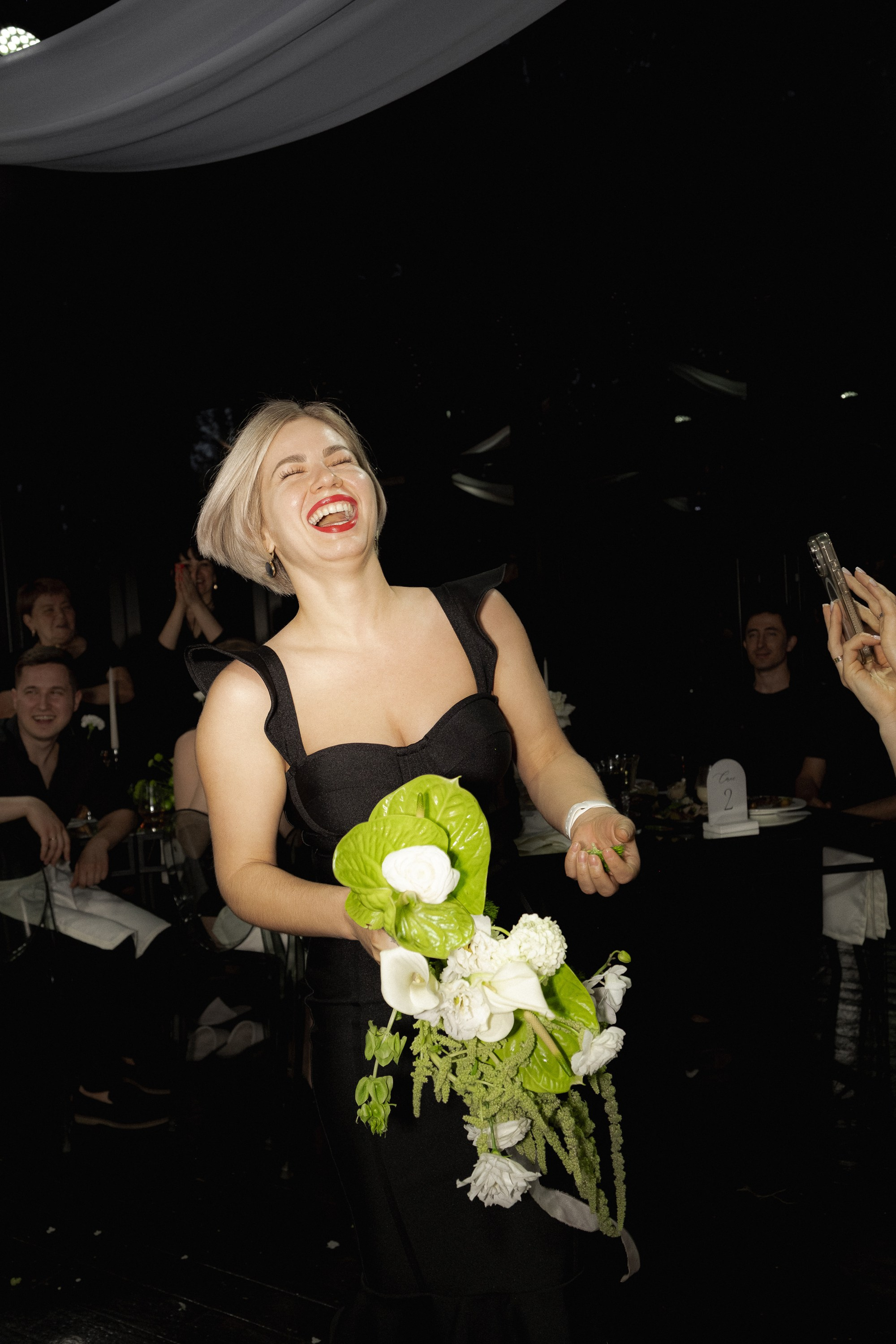 Love is all Around. Сентиментальная свадебная фотография