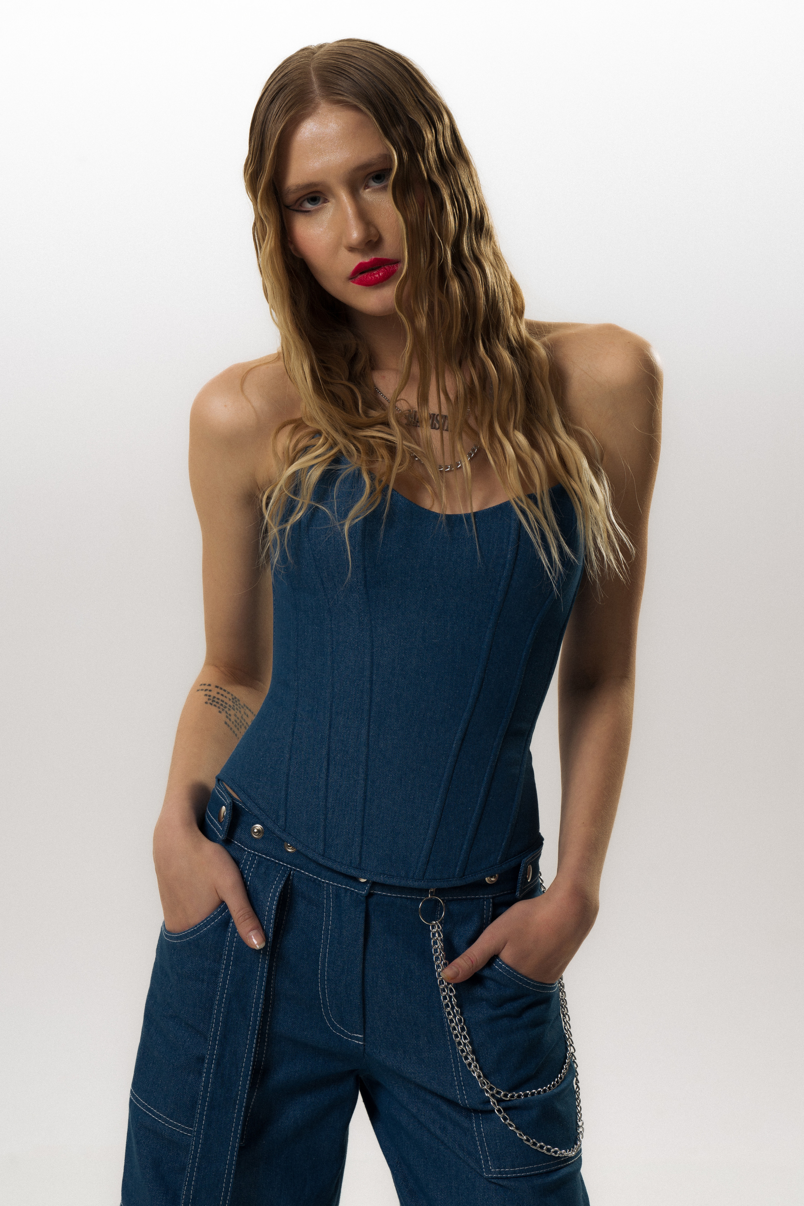 Alice K. Modeling agency TM MODELS