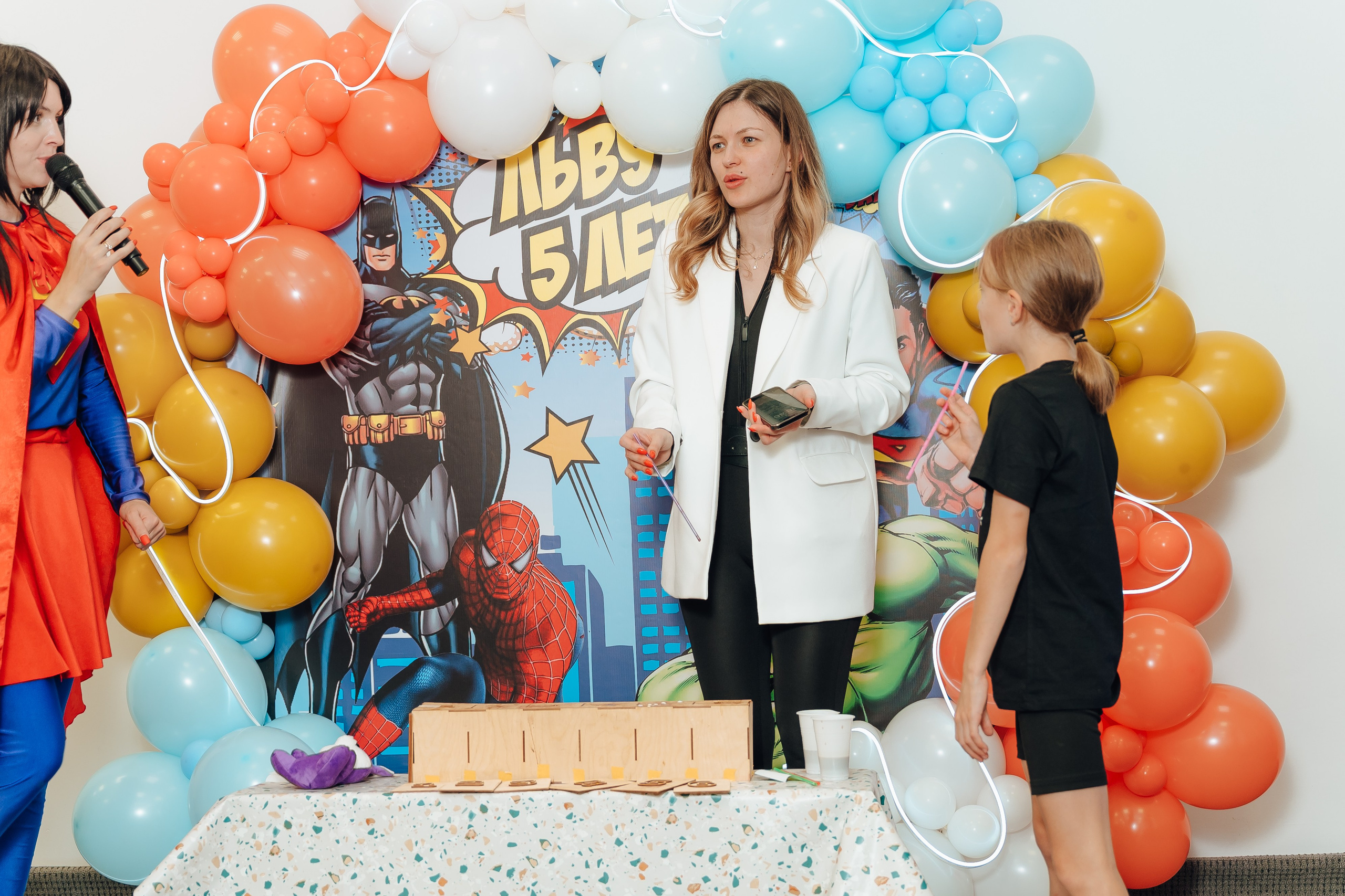 Праздник Льва в Мультифокс. Детский и семейный фотограф Катерина Мишина