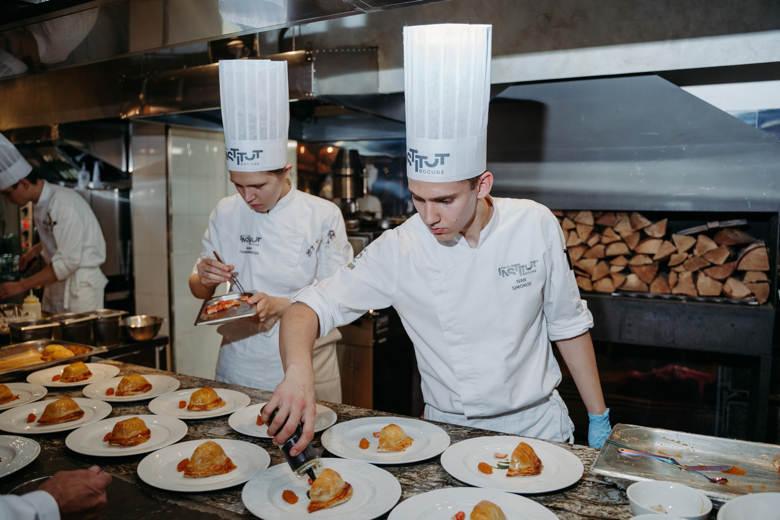 Открытый ужин с Mishlen Шеф Поварами. Репортажный и свадебный фотограф в Москве Рая Небогатова