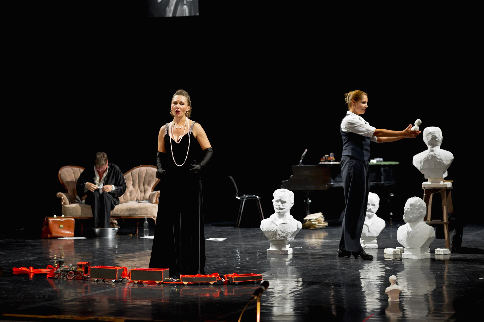 Спектакль Приглушенные голоса в Театре Эрмитажа (+репетиция). Семейный и портретный фотограф в Санкт-Петербурге Андрей Воробьев