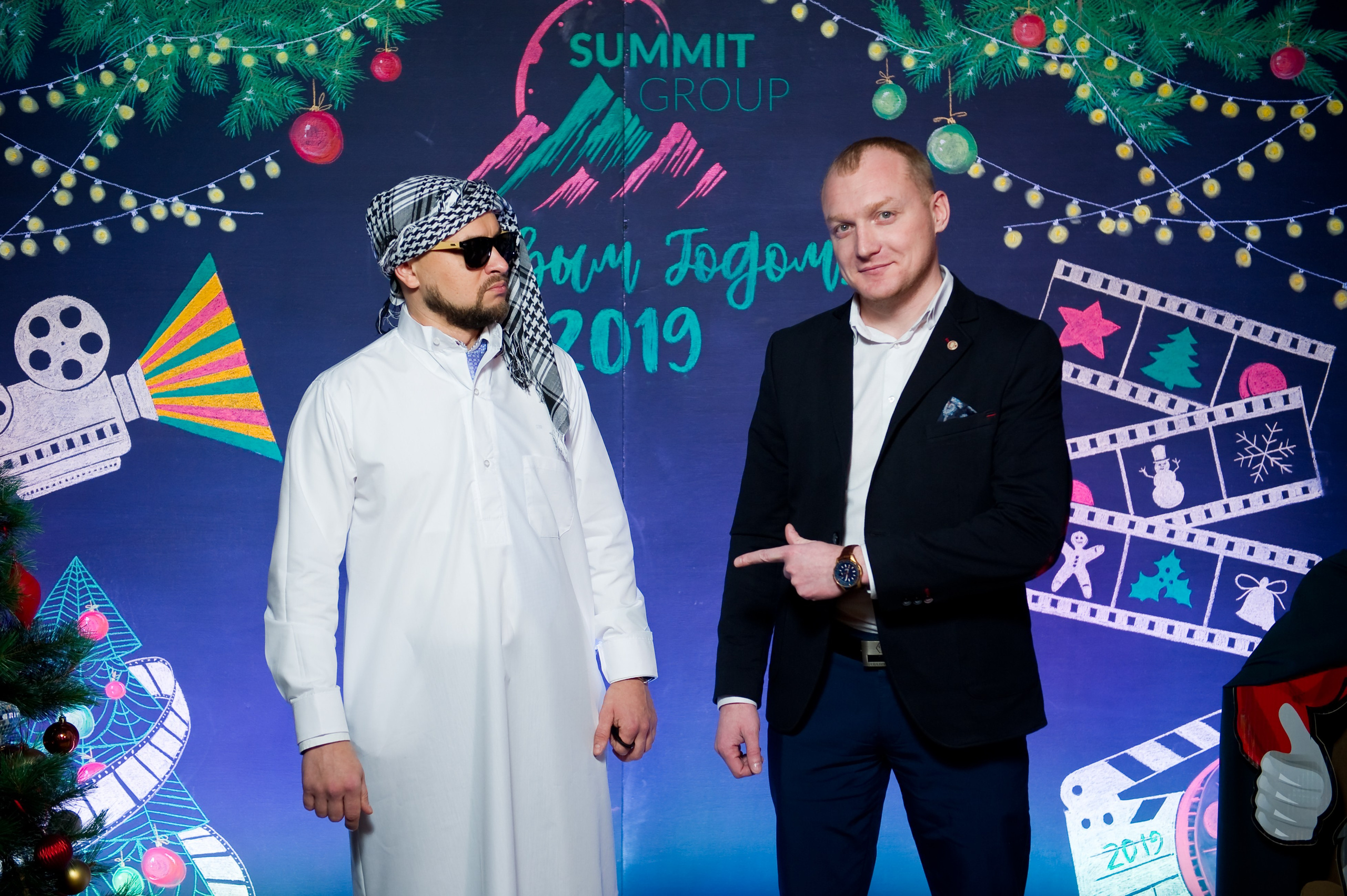 Новогодний корпоратив Summit. Репортажный фотограф и видеограф Слава Думчев. Тимбилдинги, отчетники, корпоративы