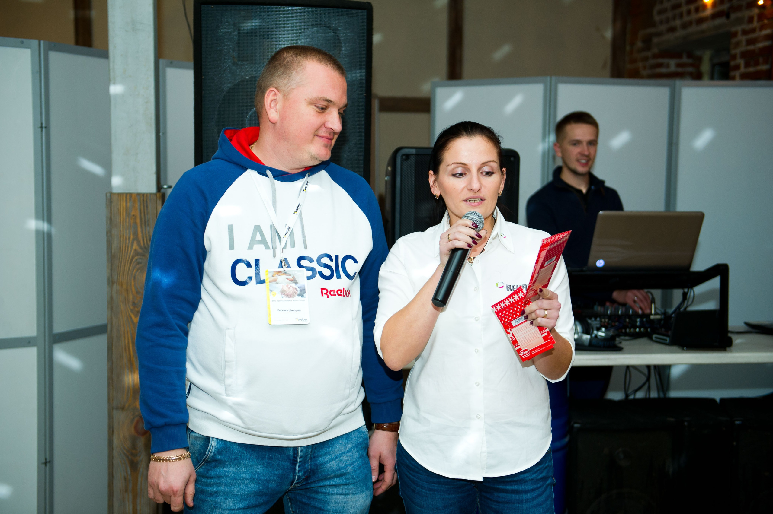 Saint-Gobain демонстрационный центр. Встреча блогеров и представителей фирмы. Репортажный фотограф и видеограф Слава Думчев. Тимбилдинги, отчетники, корпоративы