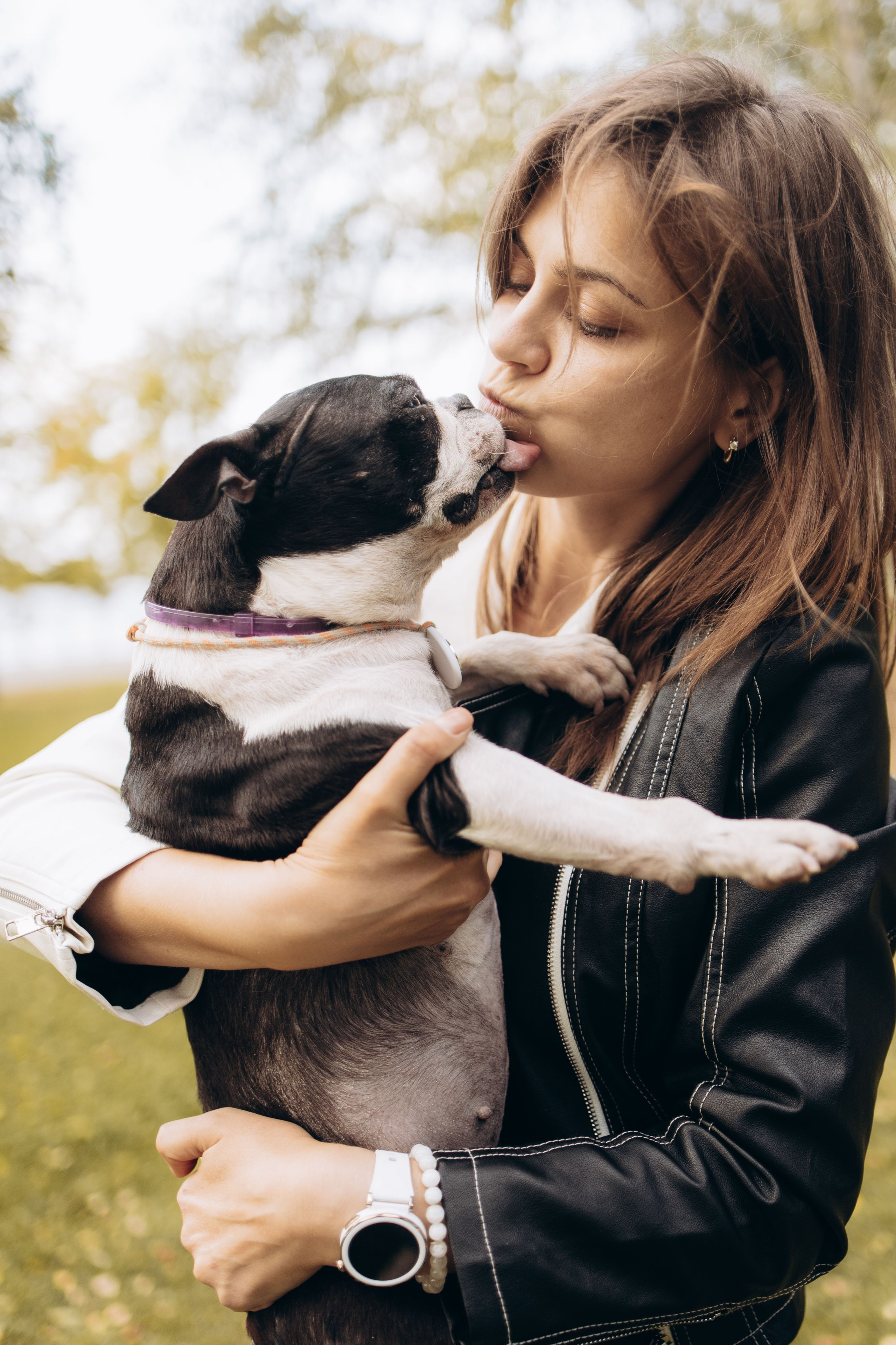 Оля и бульдоги