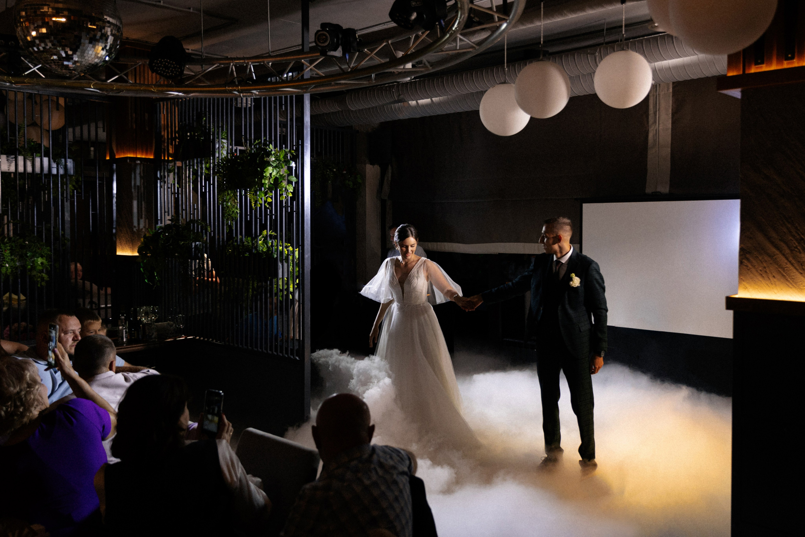 Свадебная съемка в городе Краснодар. Свадебный фотограф и видеограф Краснодар, Ростов, Сочи, Новороссийск