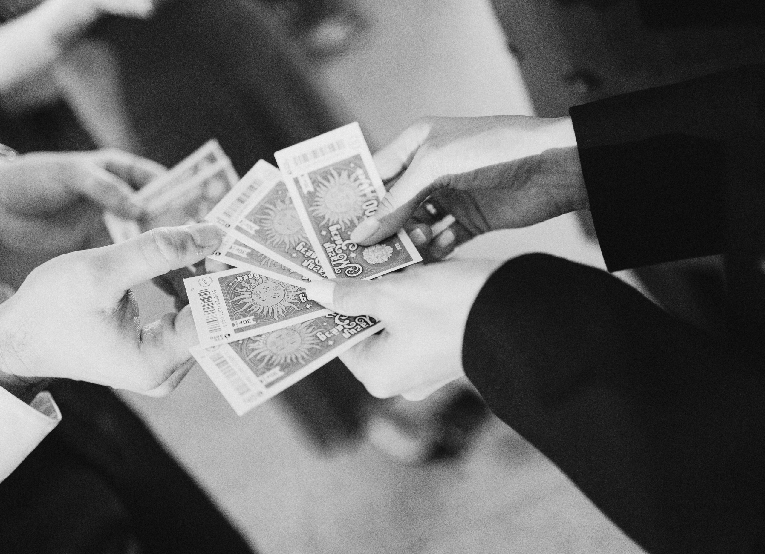 От любви есть только одно средство: любить ещё больше