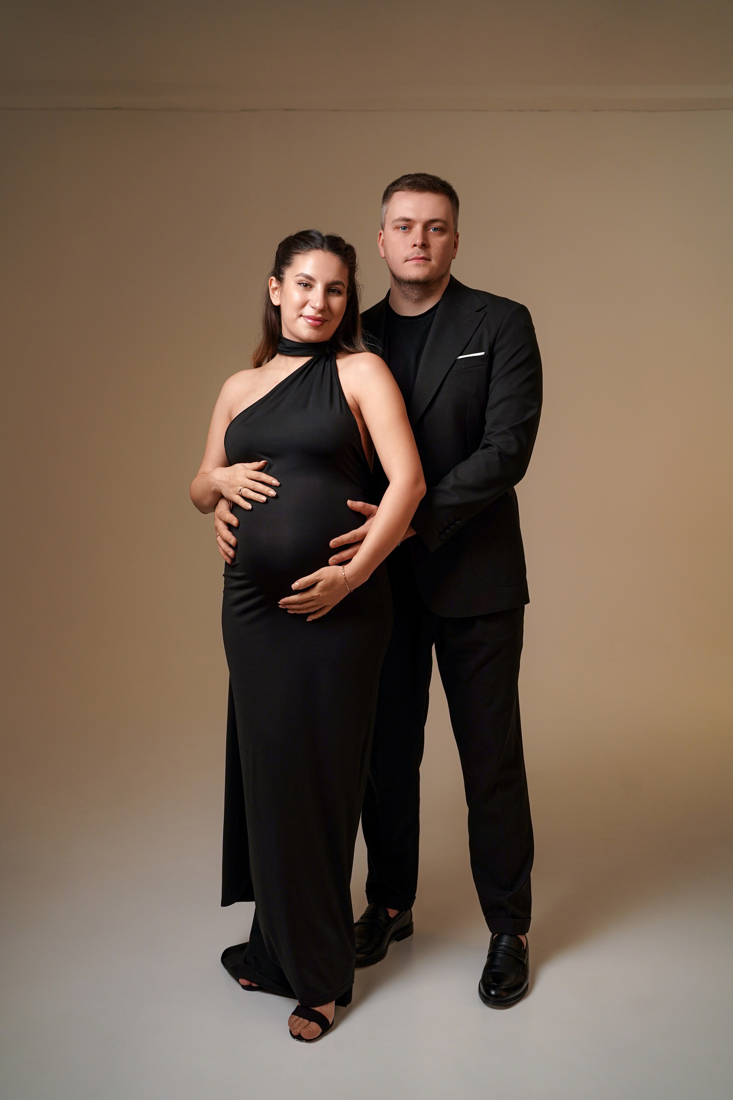 Фотосессия для беременных в Ростове-на-Дону. Женский фотограф Алёна Чёботова. Готовые идеи и образы. Свадебный фотограф в Ростове-на-Дону. Таинство Крещения и Венчания, семейные фотосессии. Алёна Чёботова