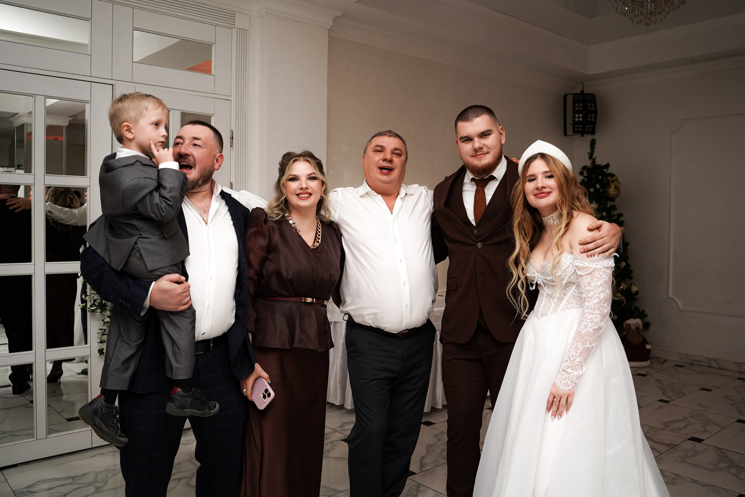 Свадебный банкет в ресторане «Верона». Свадебный фотограф в Ростове-на-Дону. Таинство Крещения и Венчания, семейные фотосессии. Алёна Чёботова