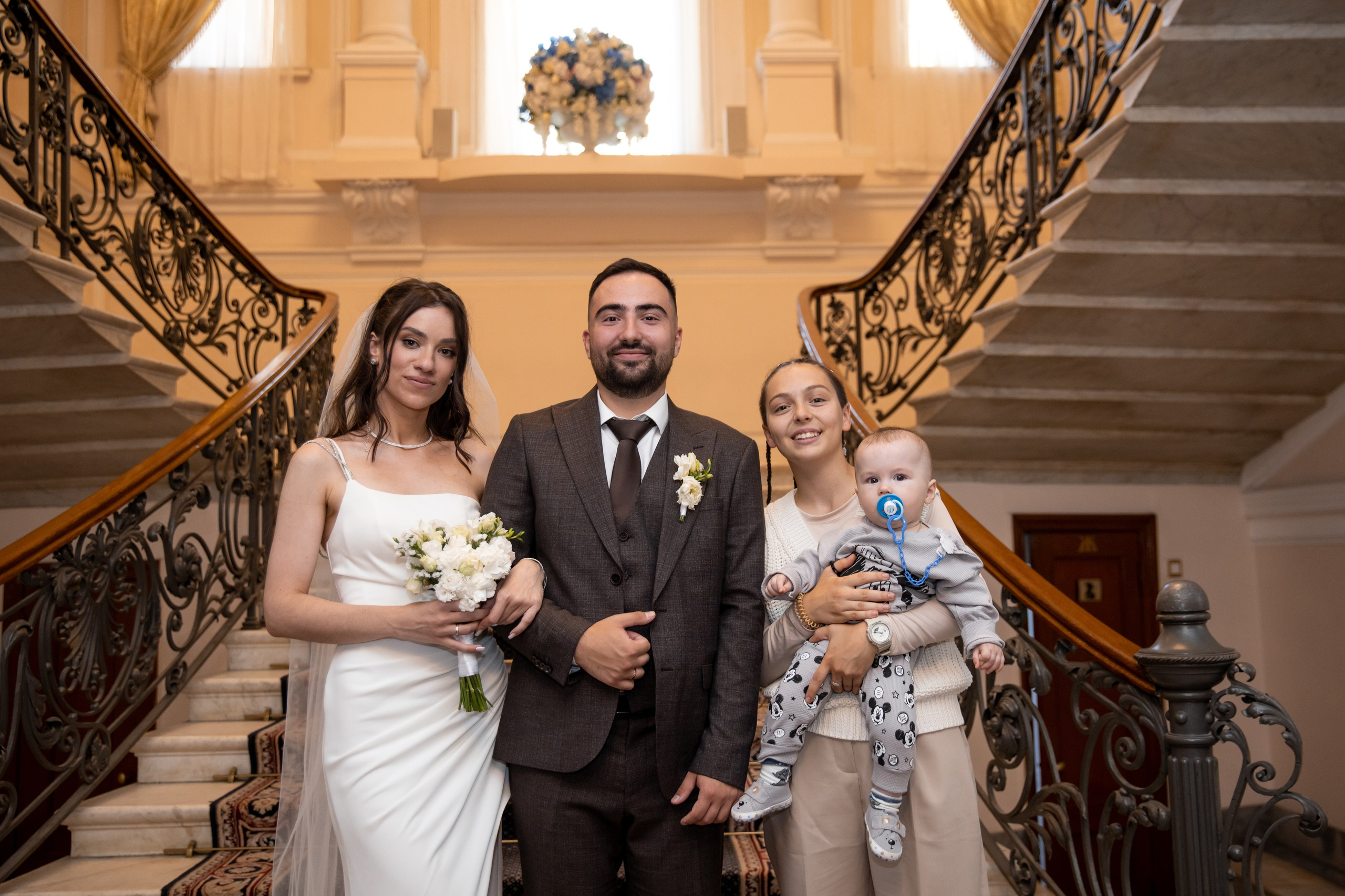 Анна и Александр / Прогулка + ЗАГС. Свадебный и семейный фотограф в Москве Диана Левченко