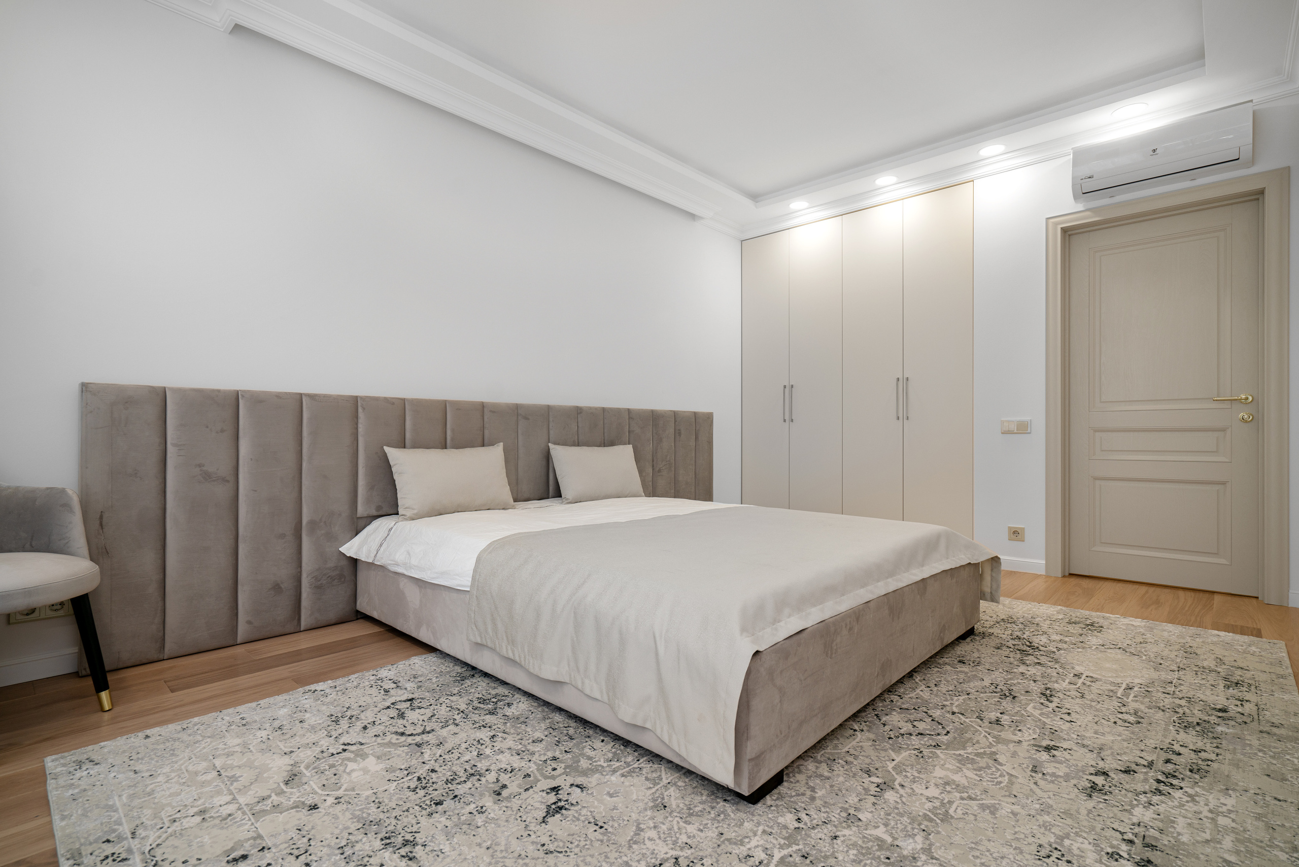 7й Континент 3х комнатная. Создаю контент для бизнеса- Андрей Корниенко и упаковываю компании и экспертов в Краснодаре