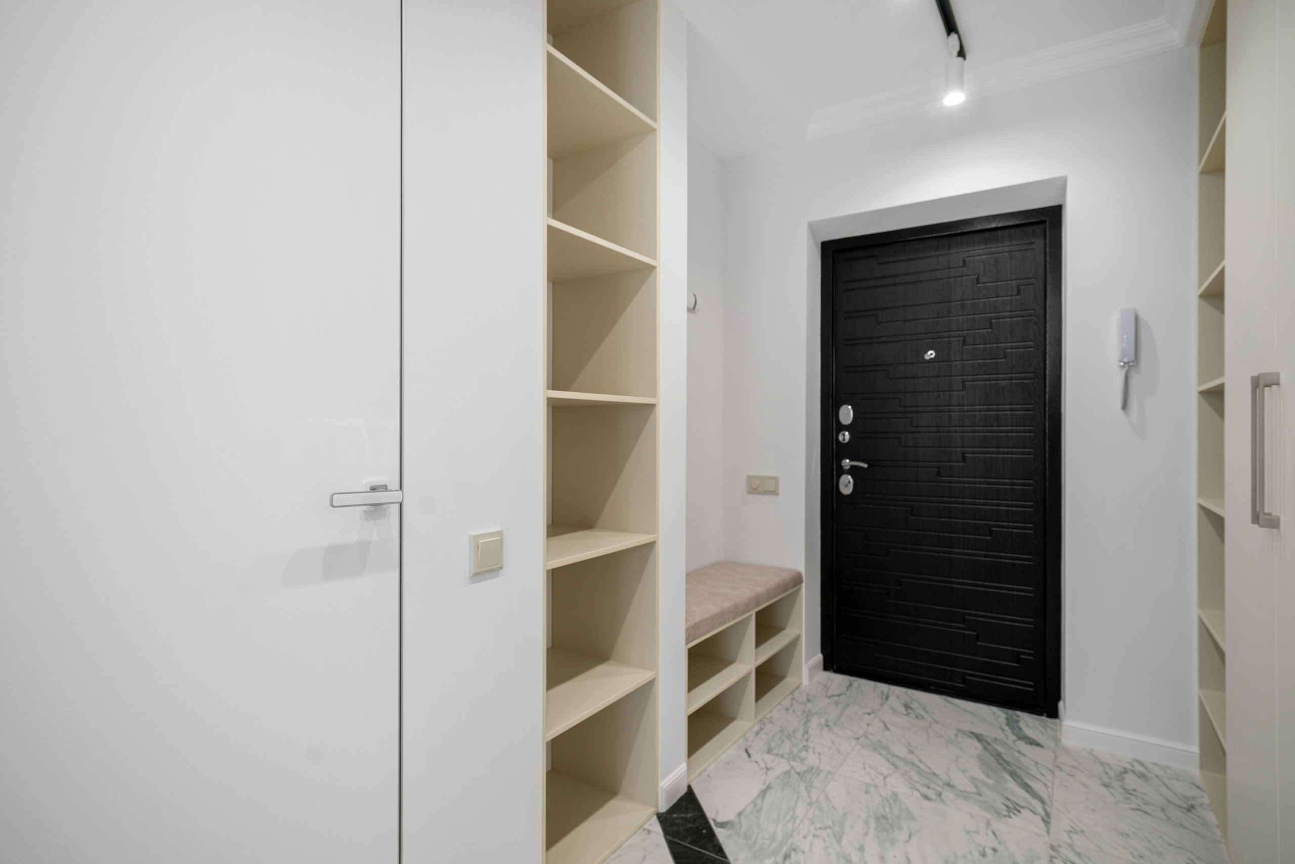 7й Континент 3х комнатная. Создаю контент для бизнеса- Андрей Корниенко и упаковываю компании и экспертов в Краснодаре