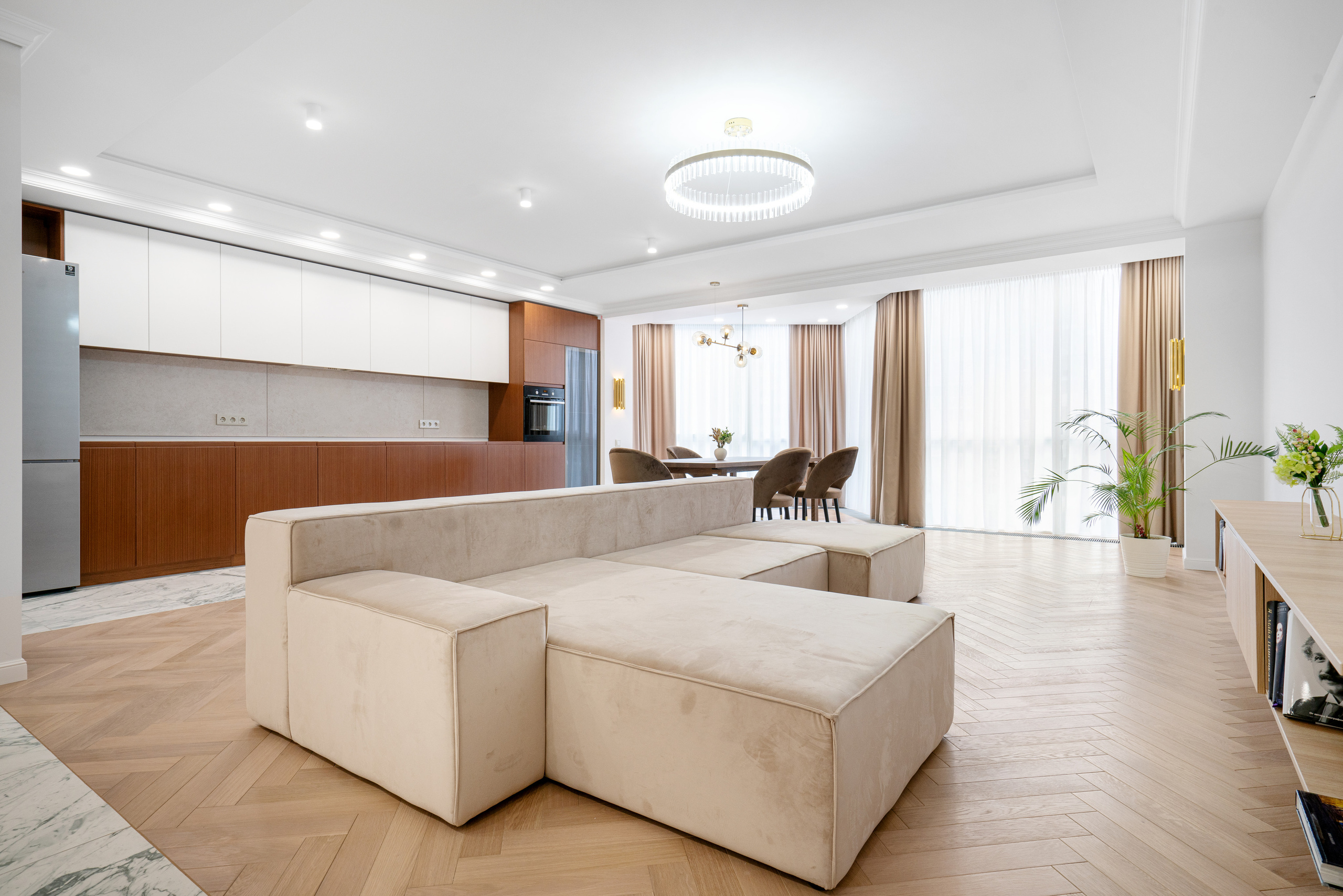 7й Континент 3х комнатная. Создаю контент для бизнеса- Андрей Корниенко и упаковываю компании и экспертов в Краснодаре