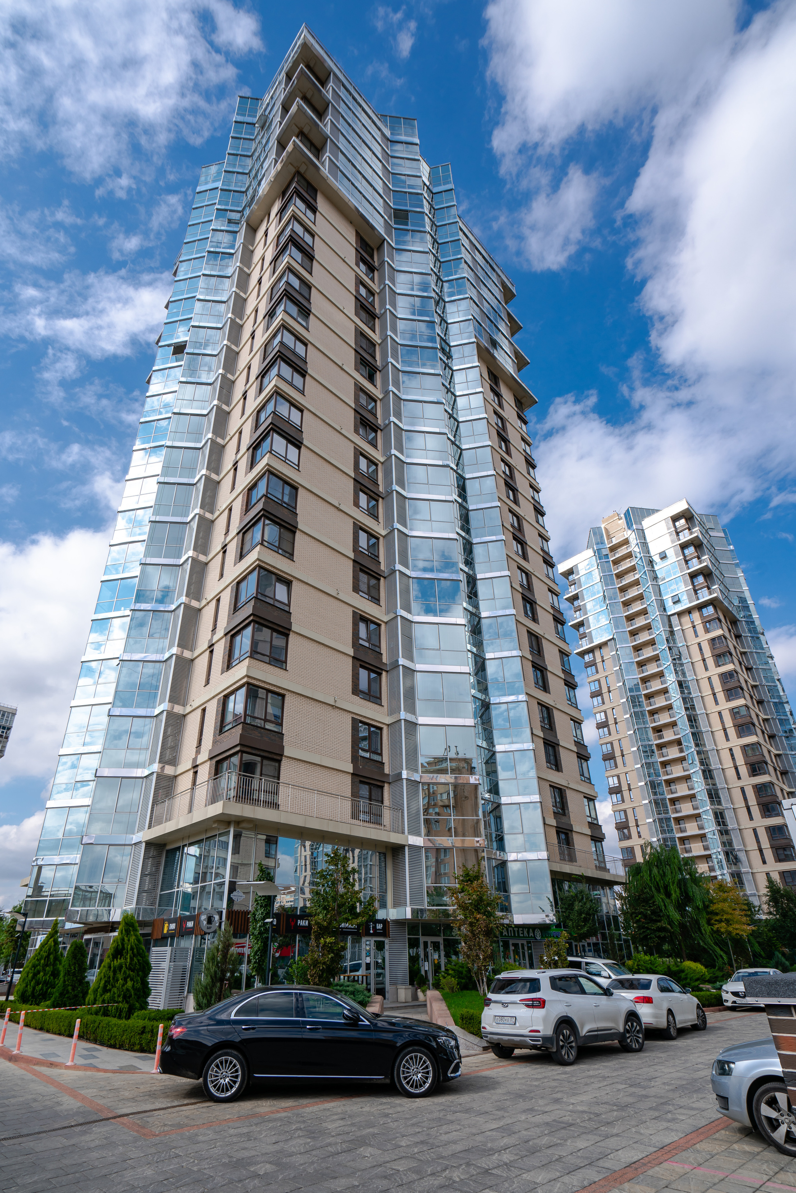 7й Континент 3х комнатная. Создаю контент для бизнеса- Андрей Корниенко и упаковываю компании и экспертов в Краснодаре