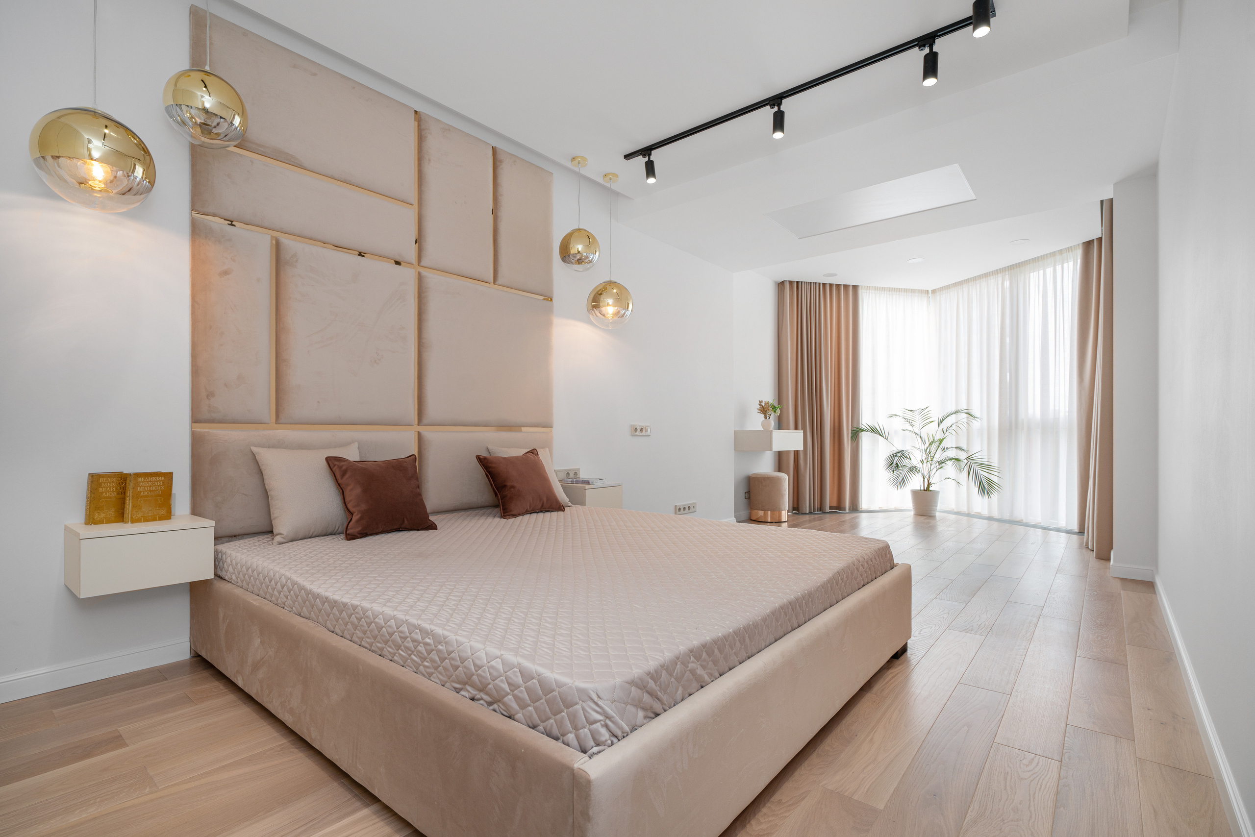 7й Континент 3х комнатная. Создаю контент для бизнеса- Андрей Корниенко и упаковываю компании и экспертов в Краснодаре