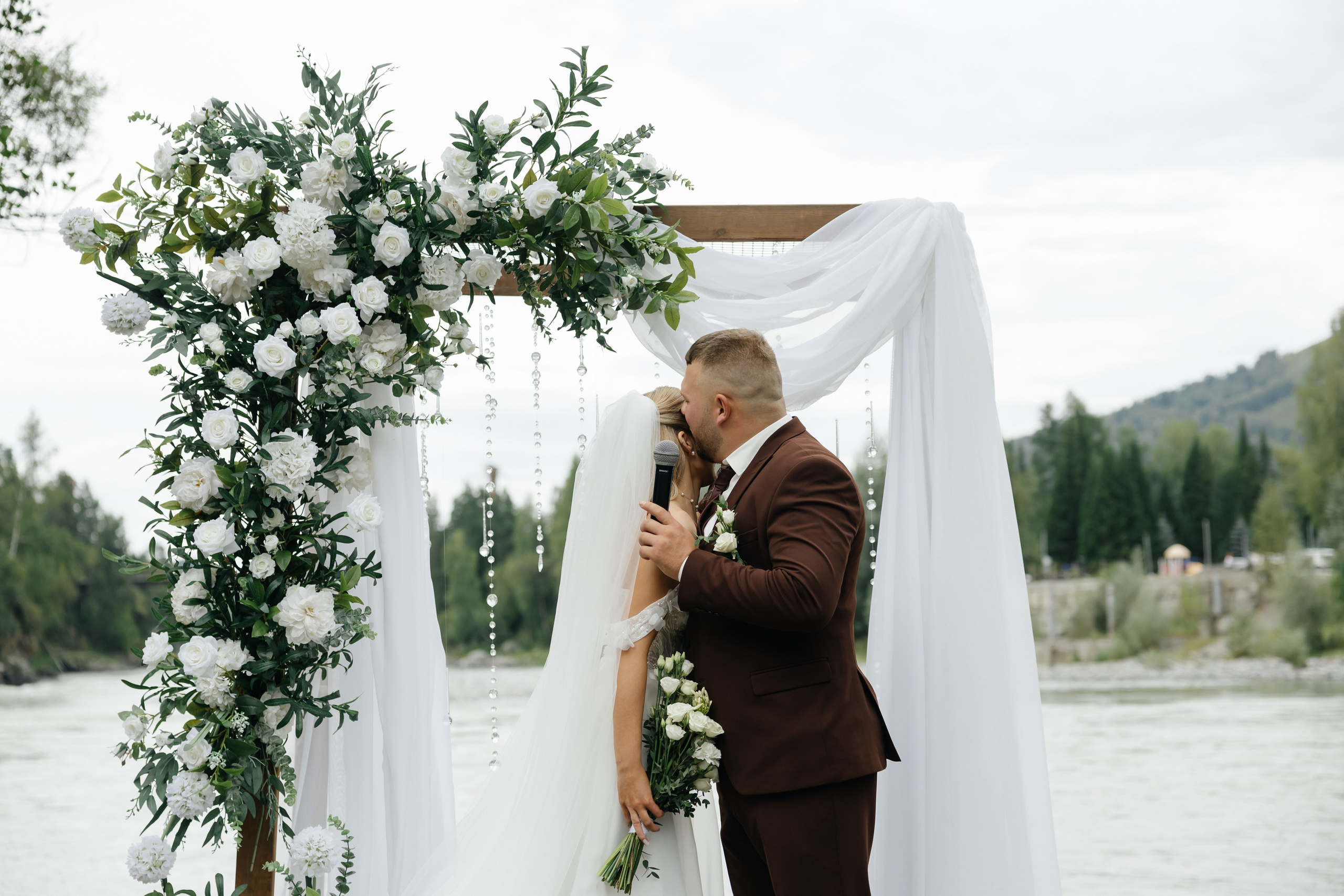 Любовь выше гор. История Насти и Дениса. Свадебный и семейный фотограф Рассказова Виктория