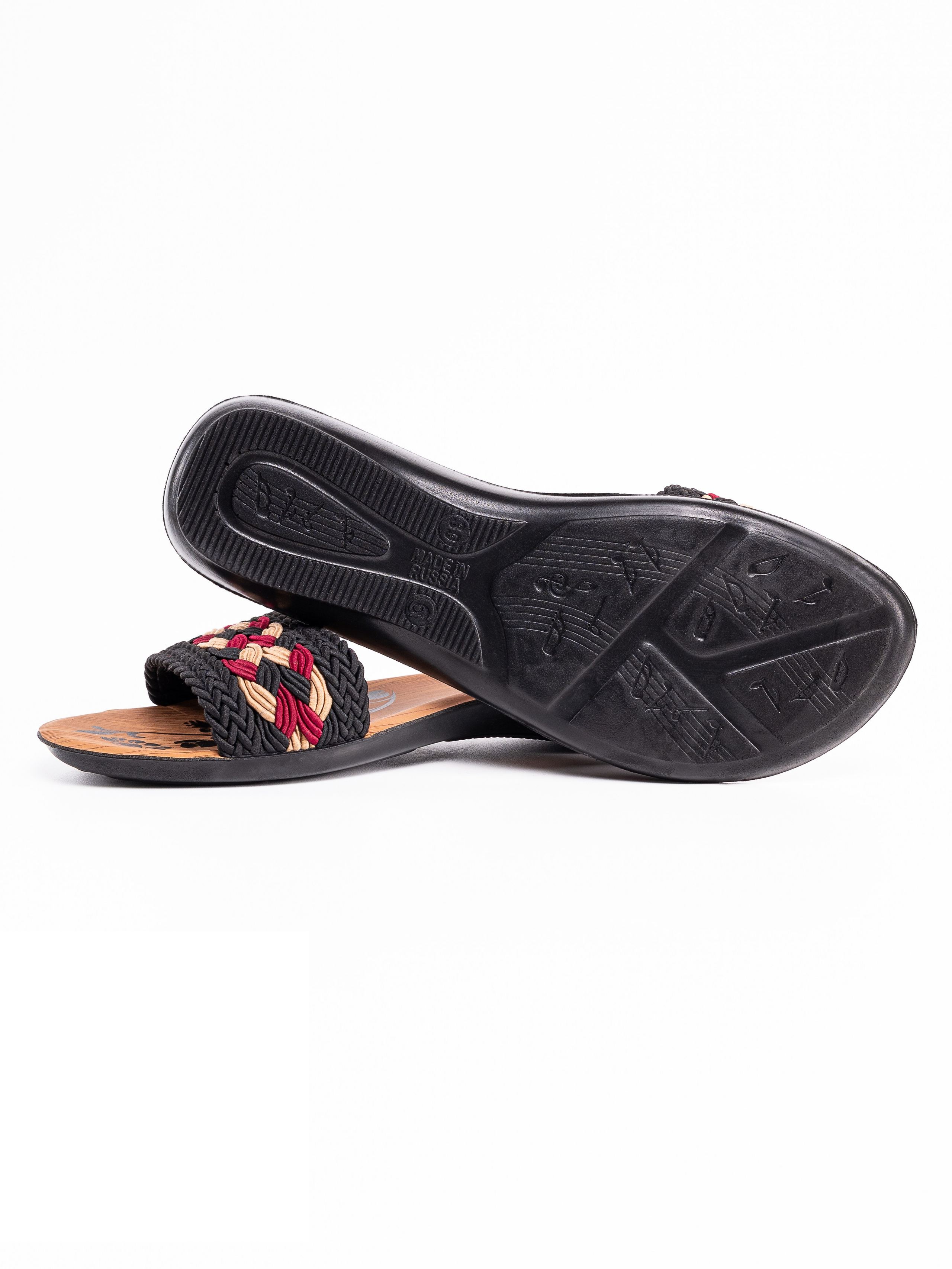 Тапочки дерево серия 2. Предметный фотограф, фото для маркетплейсов Пятигорск, КМВ