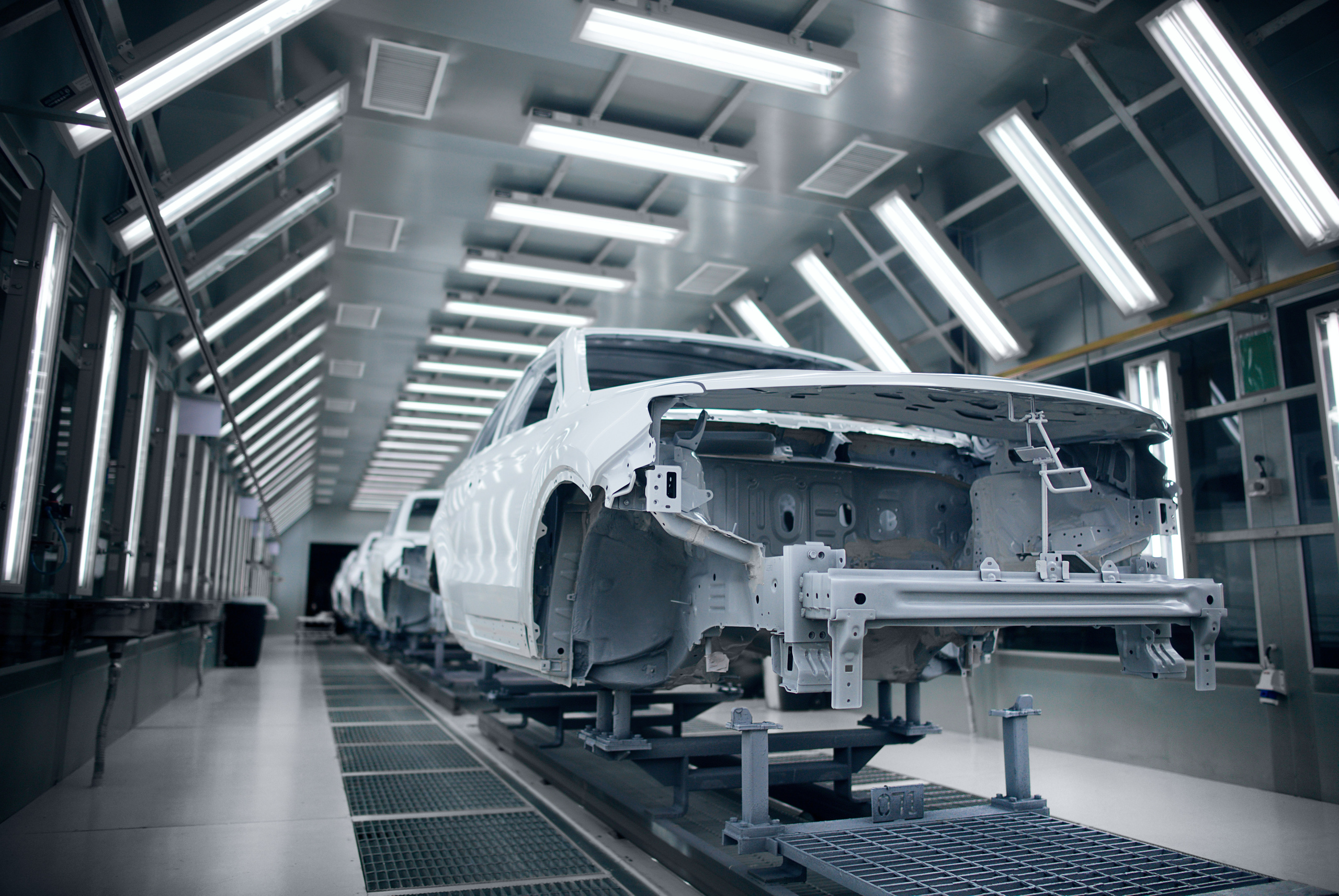 ТЯЖЕЛАЯ ПРОМЫШЛЕННОСТЬ. Режиссёр, клипмейкер, фотограф — Андрей Охота