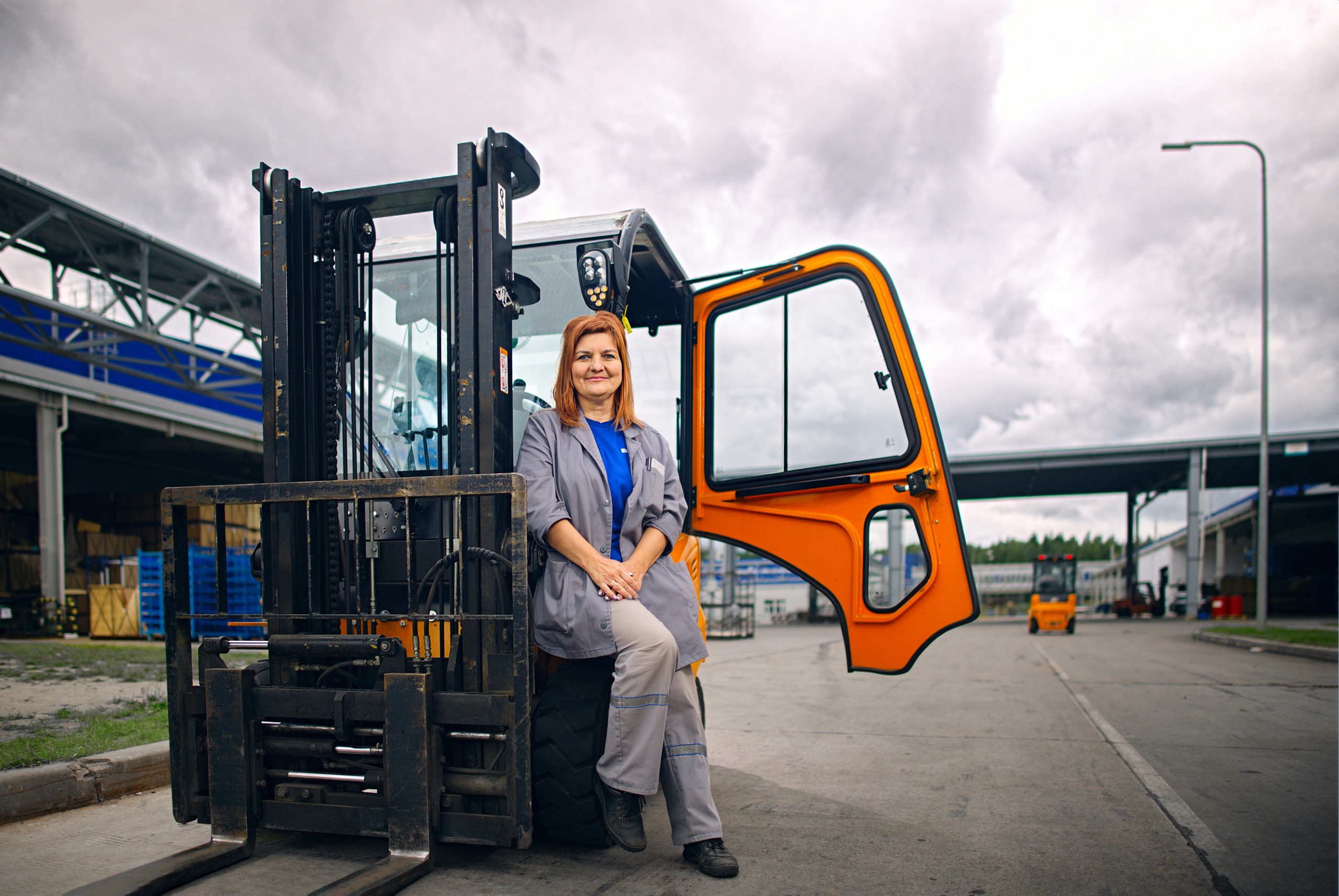 ТЯЖЕЛАЯ ПРОМЫШЛЕННОСТЬ. Режиссёр, клипмейкер, фотограф — Андрей Охота