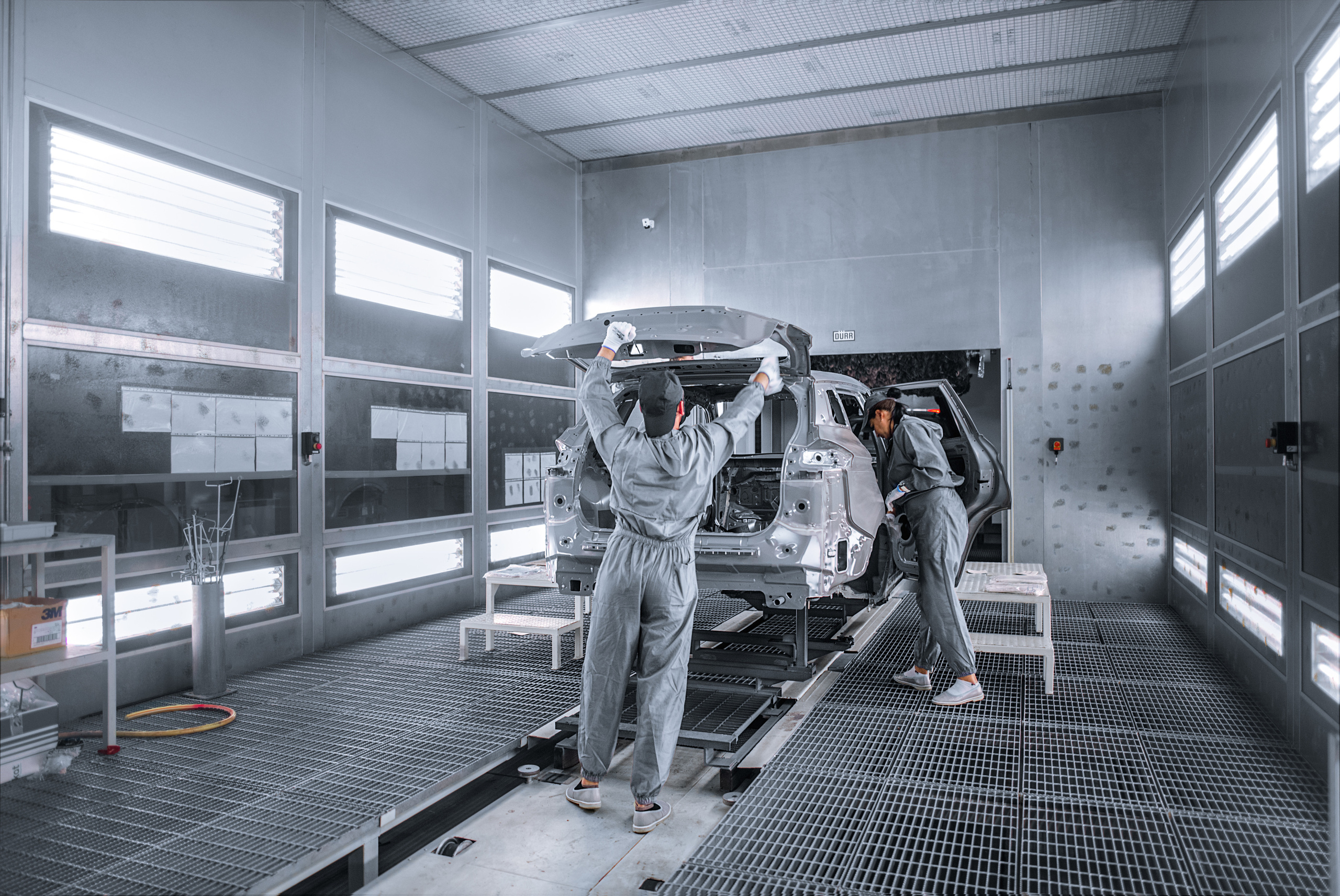 ТЯЖЕЛАЯ ПРОМЫШЛЕННОСТЬ. Режиссёр, клипмейкер, фотограф — Андрей Охота